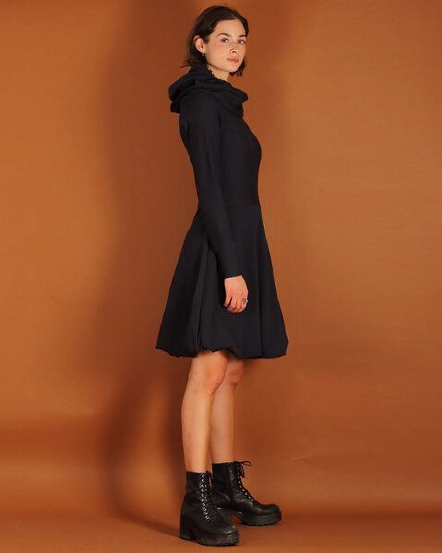 ManduTrap Ballonkleid aus Bio-Baumwolle kbA mit Kapuze/Hoodie – Ansicht 3