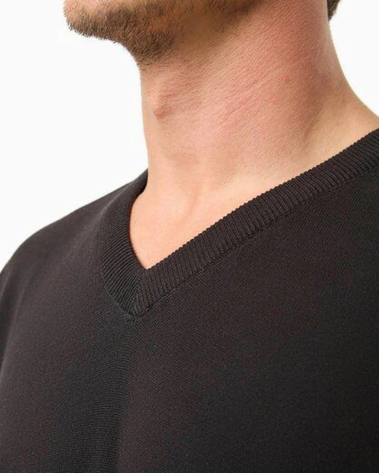 ORGANICATION Pullover aus Bio-Baumwolle mit V-Ausschnitt – Ansicht 4