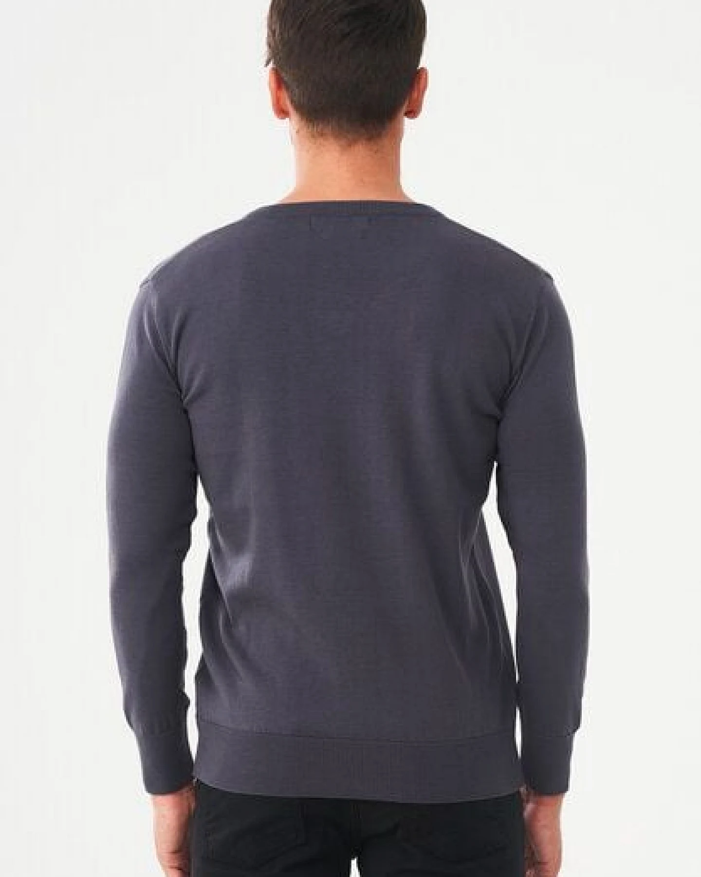 ORGANICATION Pullover aus Bio-Baumwolle mit V-Ausschnitt – Ansicht 4
