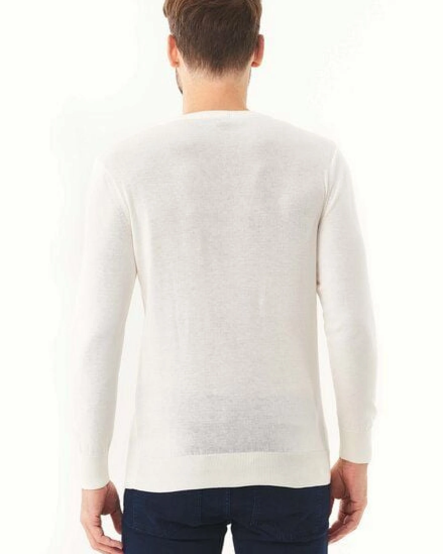 ORGANICATION Pullover aus Bio-Baumwolle mit V-Ausschnitt – Ansicht 4