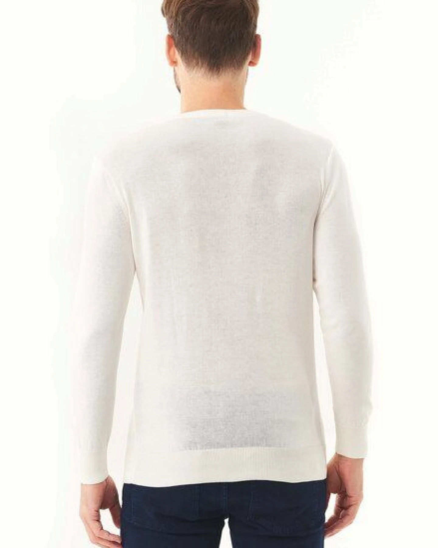 ORGANICATION Pullover aus Bio-Baumwolle mit V-Ausschnitt – Ansicht 4