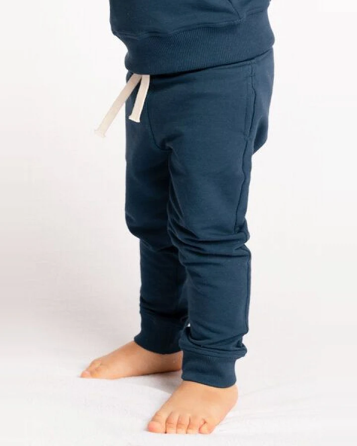 M23 Kinder Jogginghose aus Biobaumwolle, Modell "Luke"