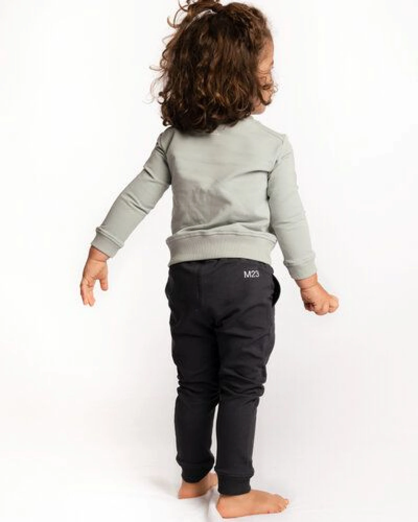 M23 Kinder Jogginghose aus Biobaumwolle, Modell "Luke" – Ansicht 2