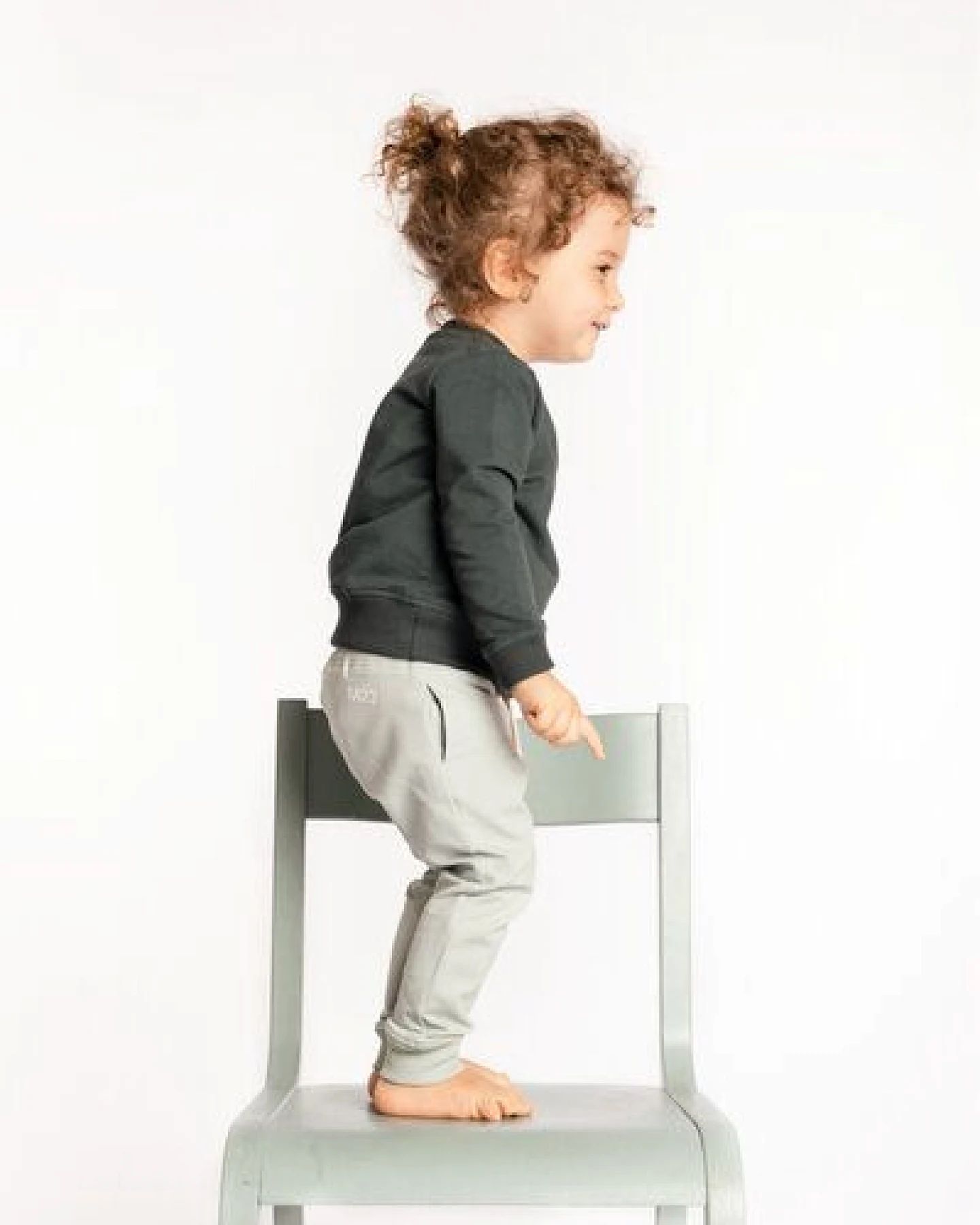 M23 Kinder Sweater aus Biobaumwolle, Modell "Charlie" – Ansicht 3