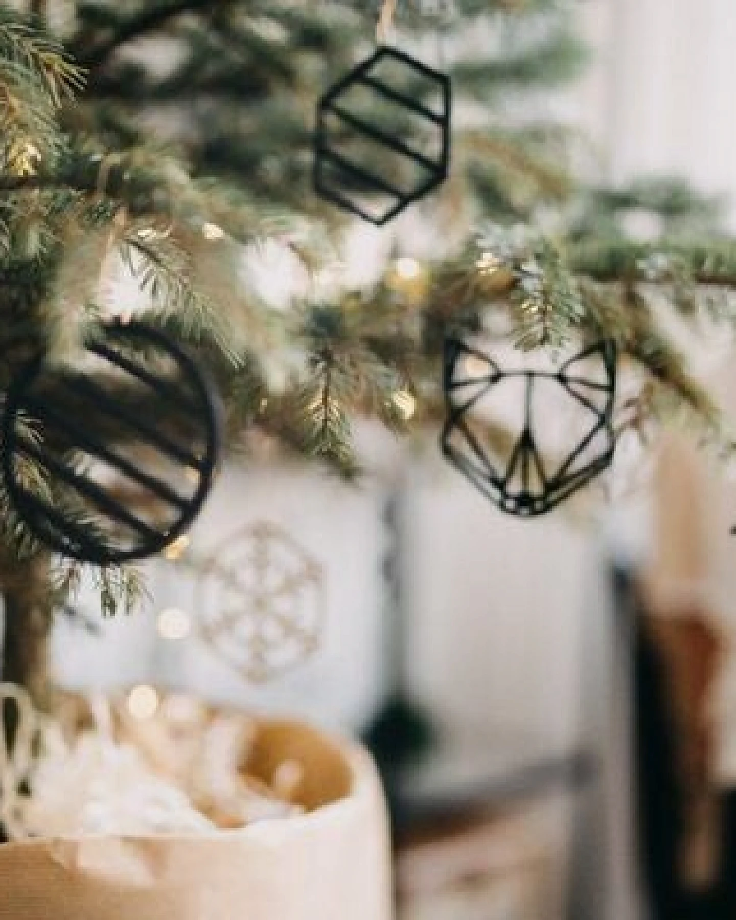 BeWooden 6St.Weihnachtsdekoration aus Holz "Schnee" / 2 verschiedene Farben – Ansicht 4