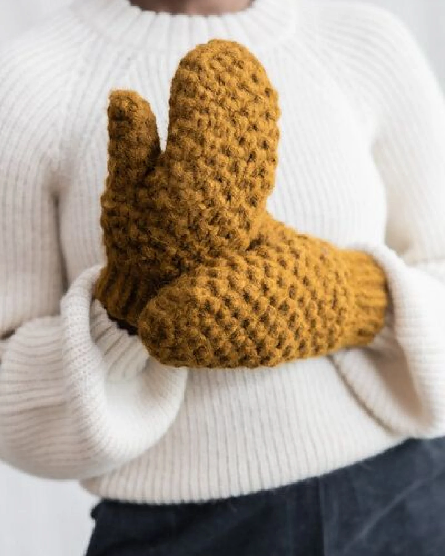 Jyoti - Fair Works Baby-Alpaka Fäustling Handschuhe Casma – Ansicht 3