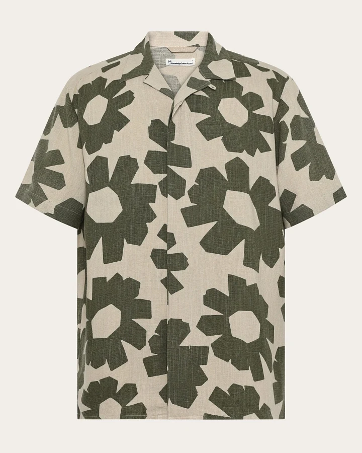 KnowledgeCotton Apparel Herren vegan Kurzarmhemd Relaxed Leinen Mix Print Grün