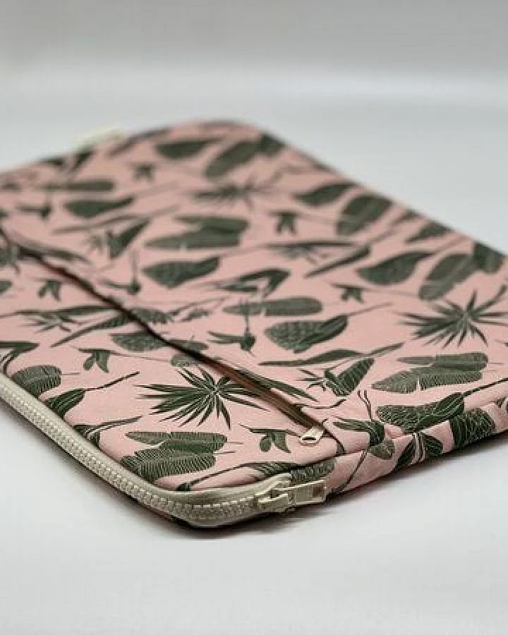 a Love Supreme Laptoptasche Botanicals Green on Pink