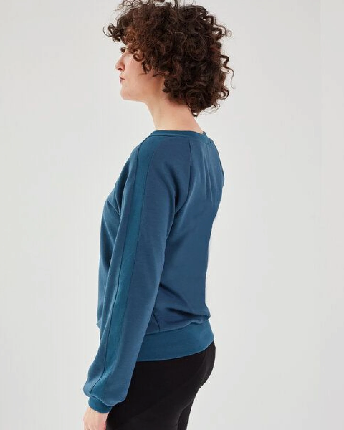 LASALINA Pullover aus Plastikflaschen & Bio Baumwolle – Ansicht 3