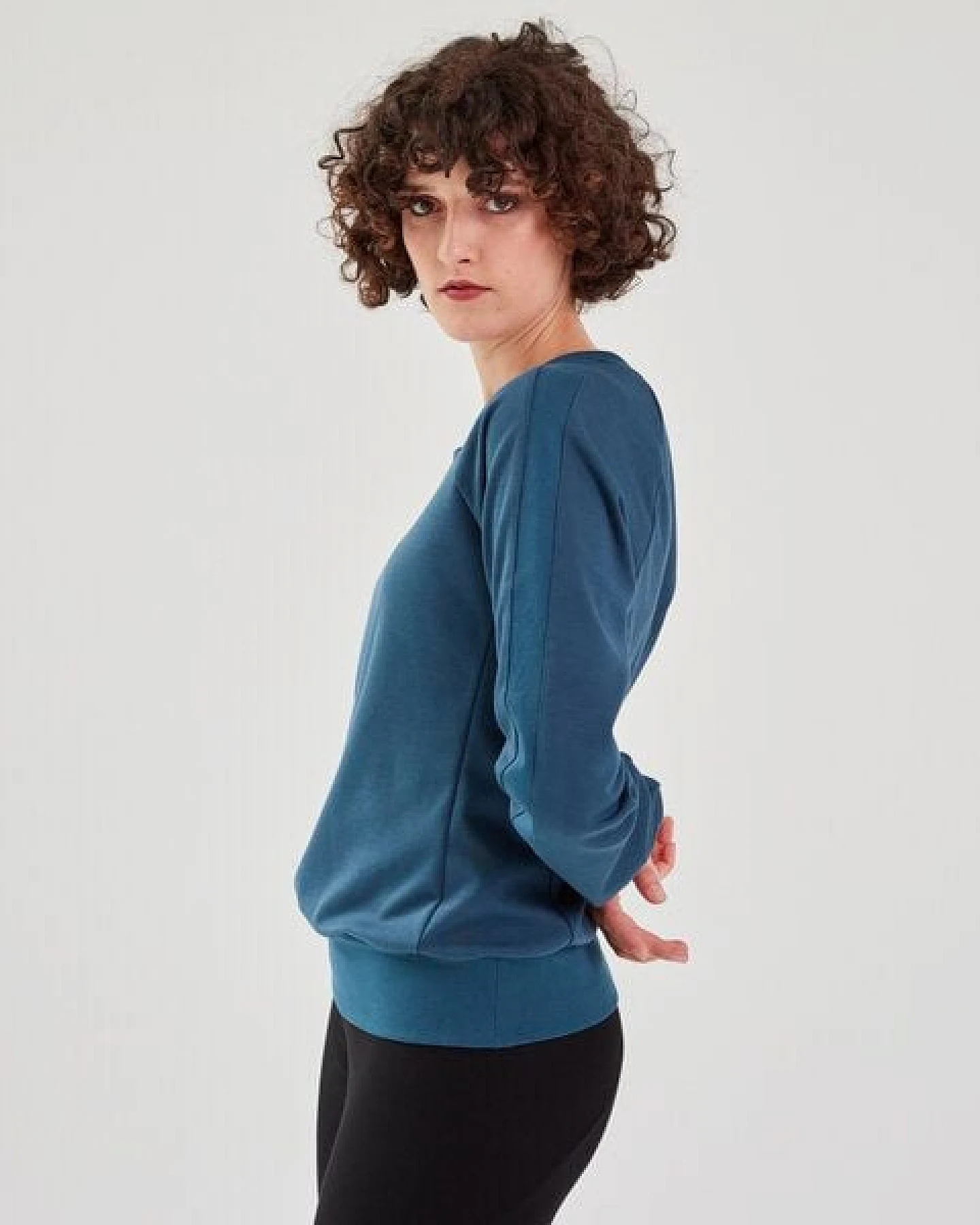 LASALINA Pullover aus Plastikflaschen & Bio Baumwolle – Ansicht 4
