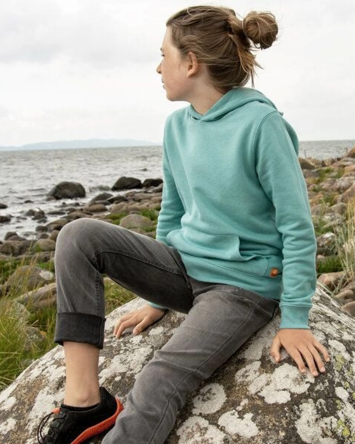 Cmig Kinder Hoodie Reisewiesel in teal monstera – Ansicht 4