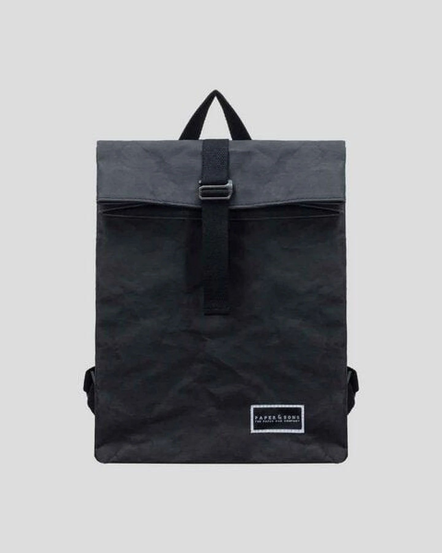 Paper & Sons Nachhaltiger Rucksack, Laptop Rucksack wasserabweisend, veganer schwarzer Rucksack für Damen und Herren, 10l – Ansicht 4