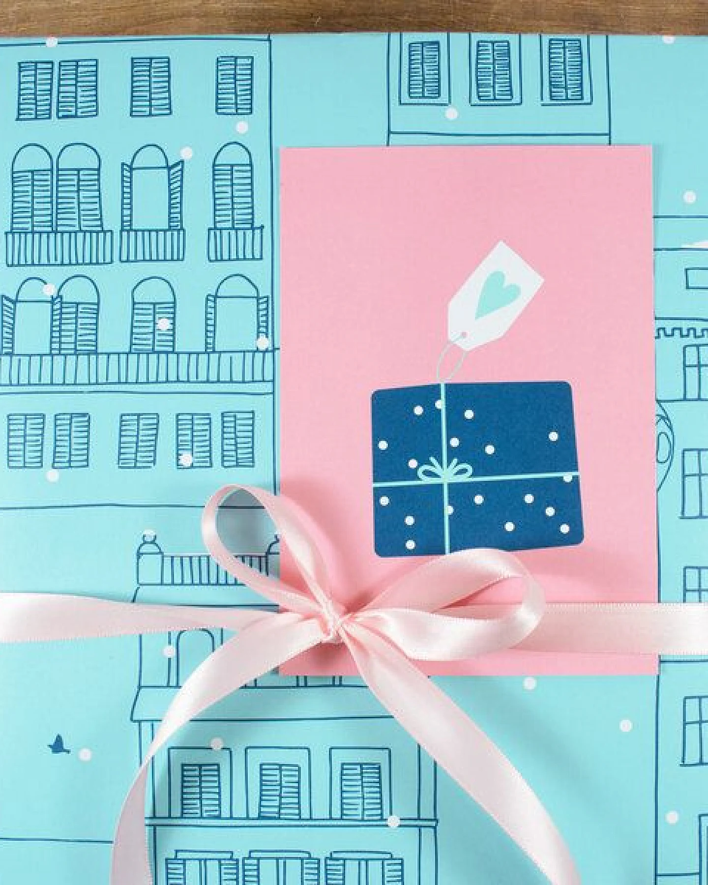 Bow & Hummingbird Postkarte Geschenk – Ansicht 2