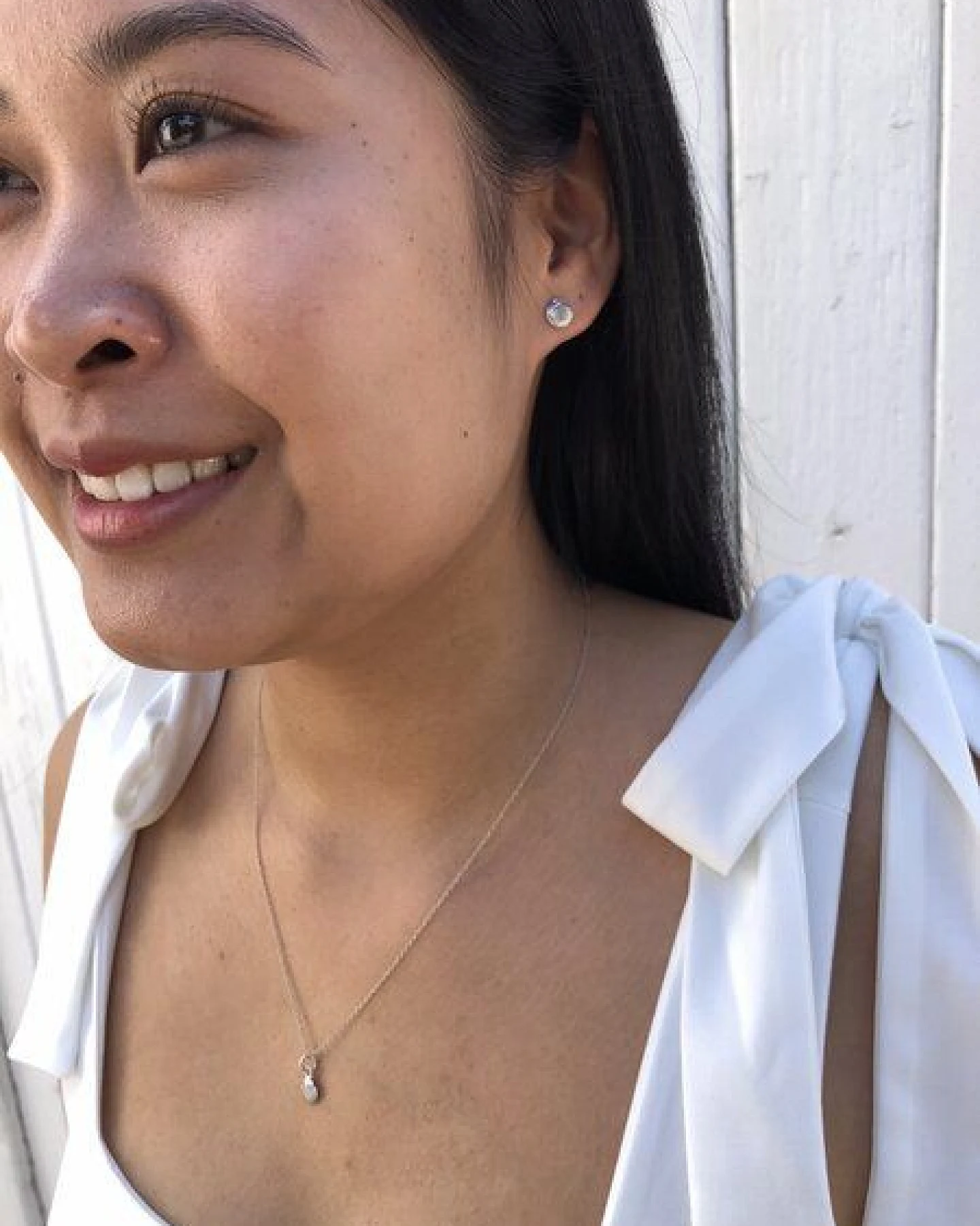 pakilia Silber Ohrstecker kleine Muschel Fair-Trade und handmade – Ansicht 2
