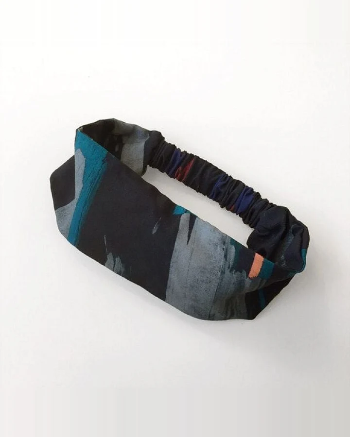 WiDDA berlin SPLASH Stirnband in Dunkelblau gemustert aus TENCEL