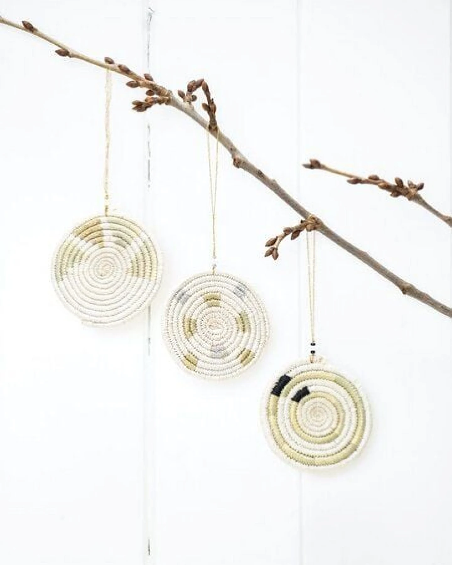 WomenCraft Christbaumschmuck & Dekoanhänger - 7cm - INYABU/IKIBA/URU – Ansicht 3