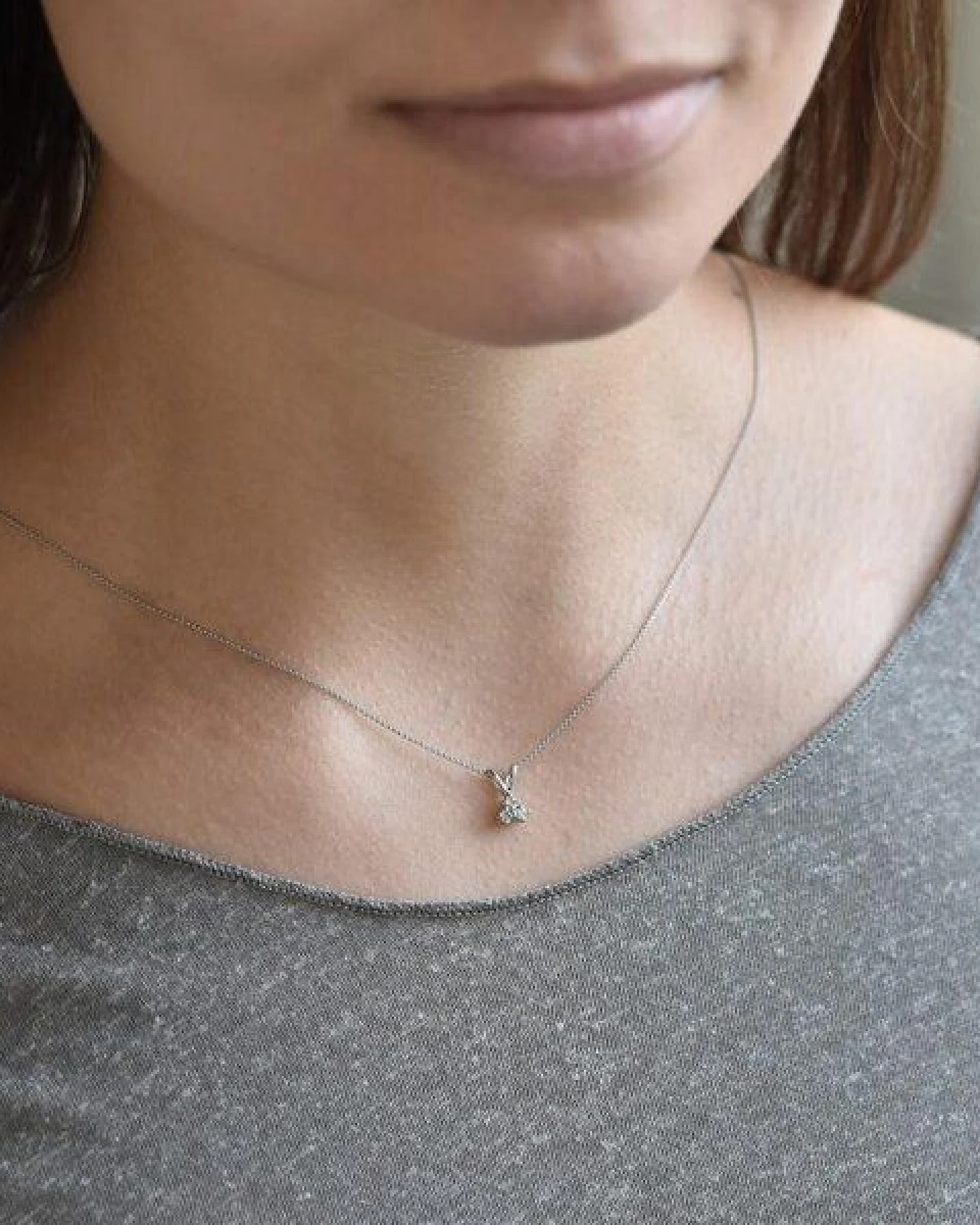 Eppi Goldene Kette mit drei synthetischen Diamanten Froze – Ansicht 4