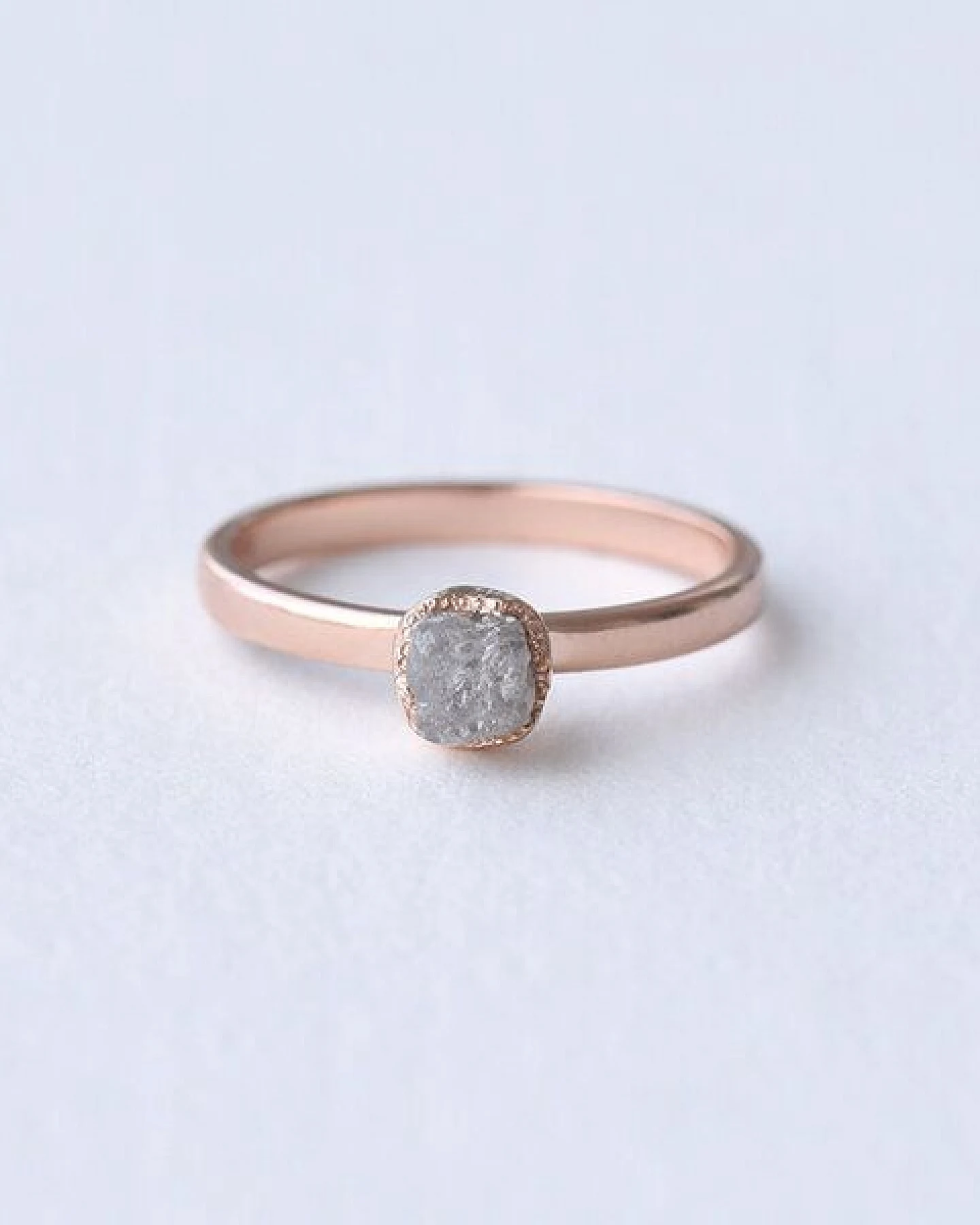 Eppi Goldring mit Rohdiamant Gianni – Ansicht 2