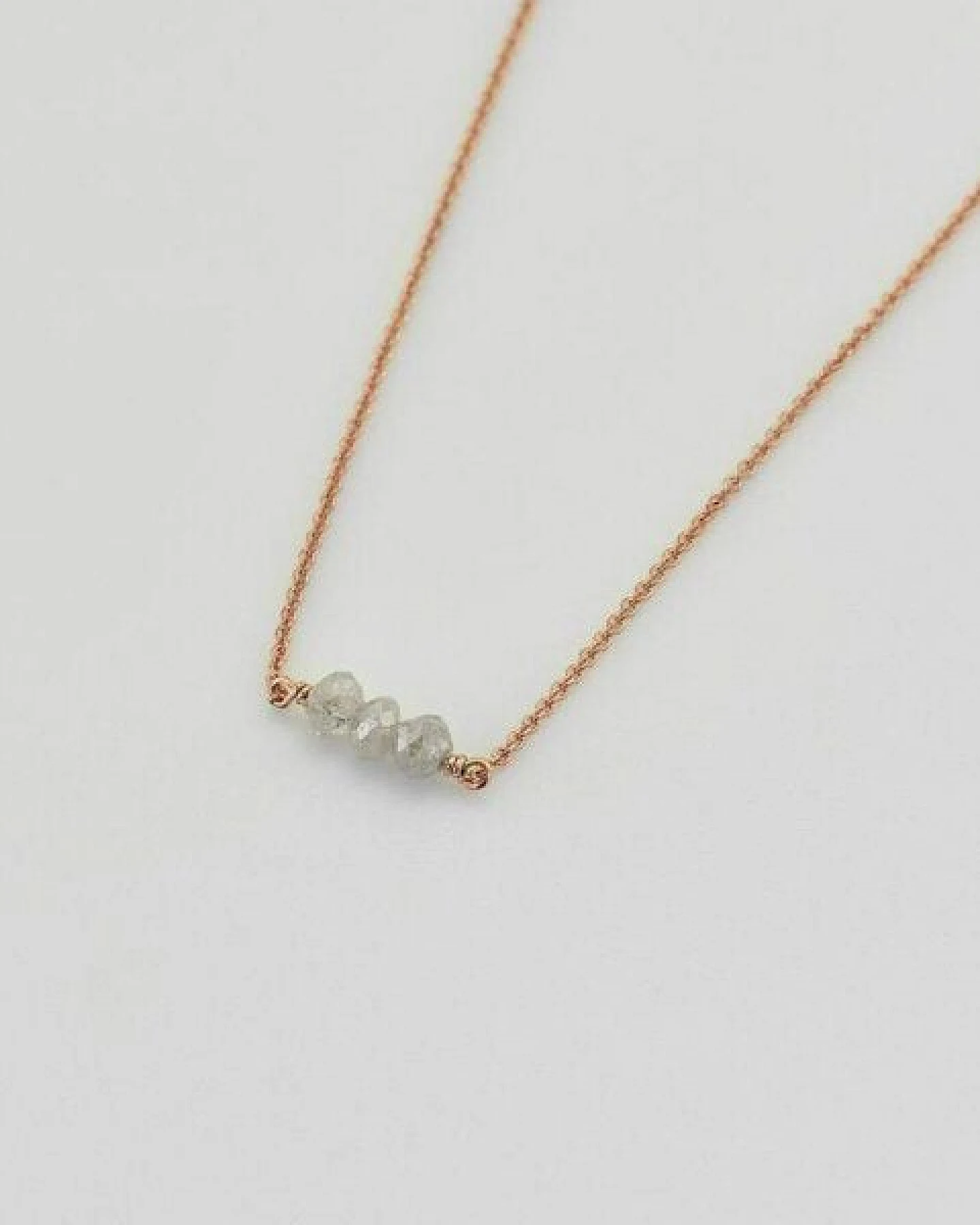 Eppi Goldener Choker mit Diamanten-Perlen Xanadie – Ansicht 3
