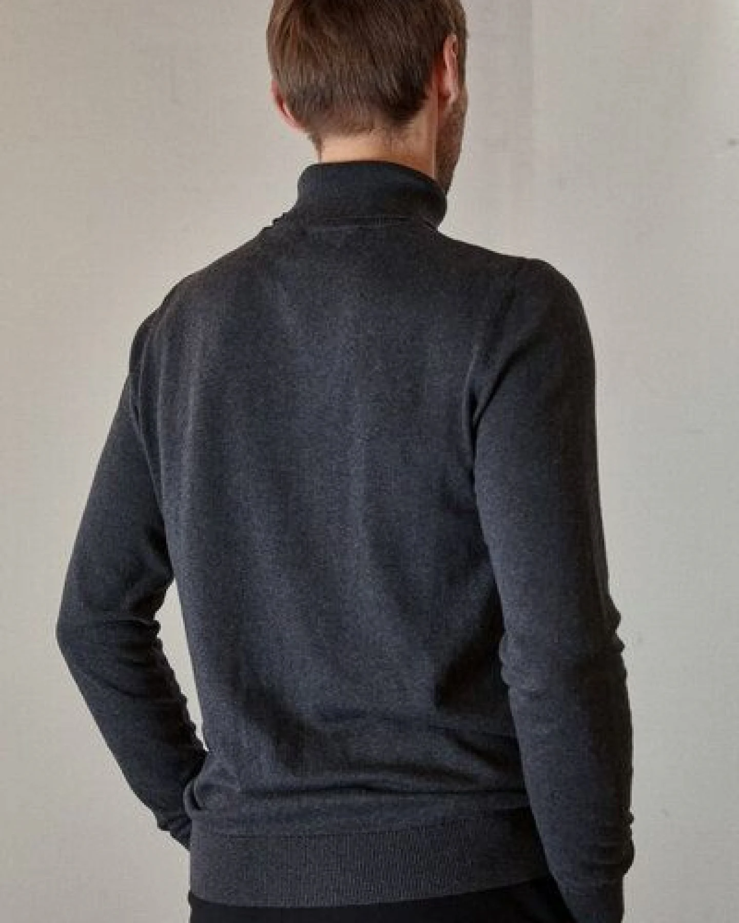 About Companions Klassischer, gestrickter Rollkragenpullover AVID aus Bio-Baumwollgarn – Ansicht 2