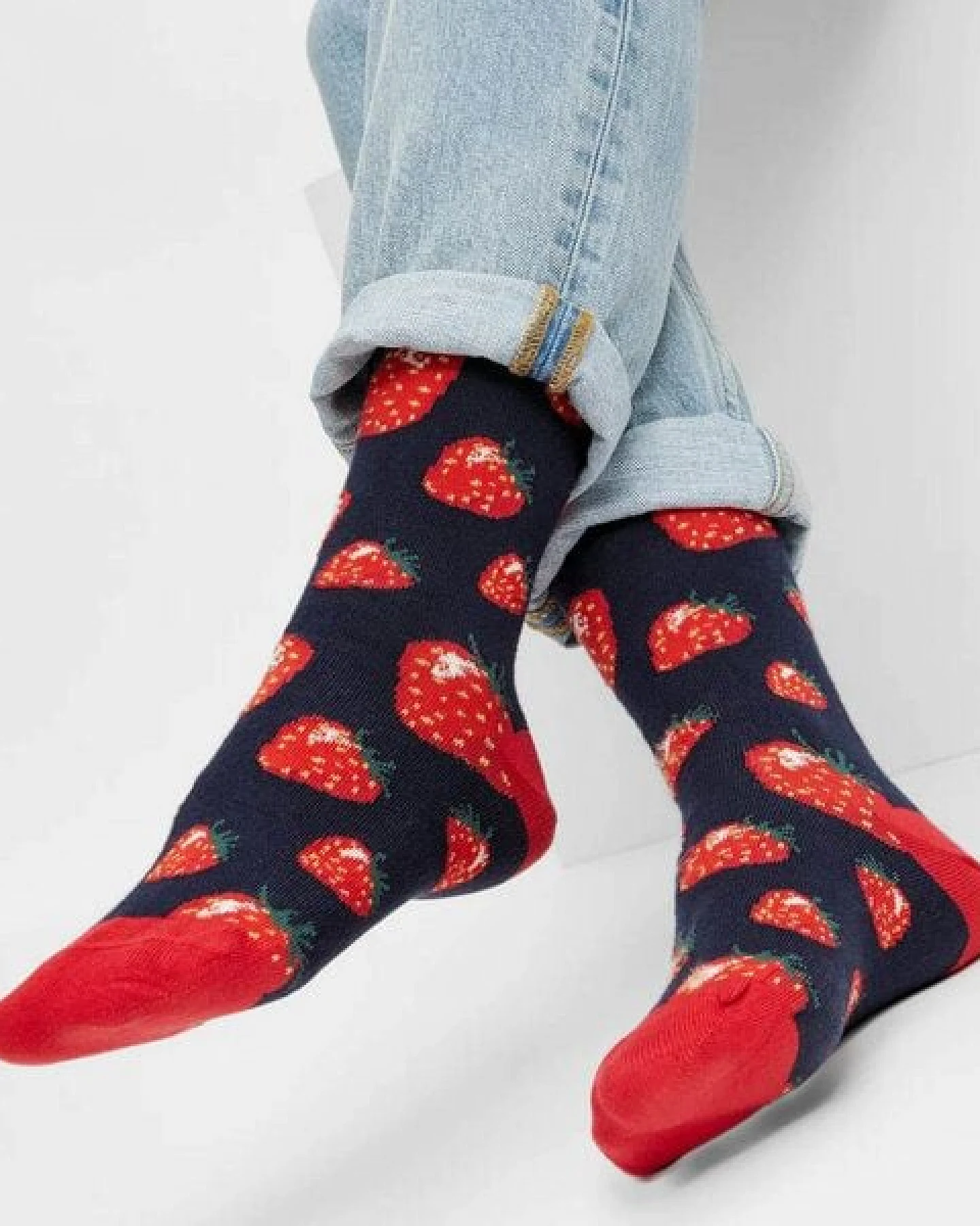 Natural Vibes Socken mit Erdbeeren – Ansicht 3