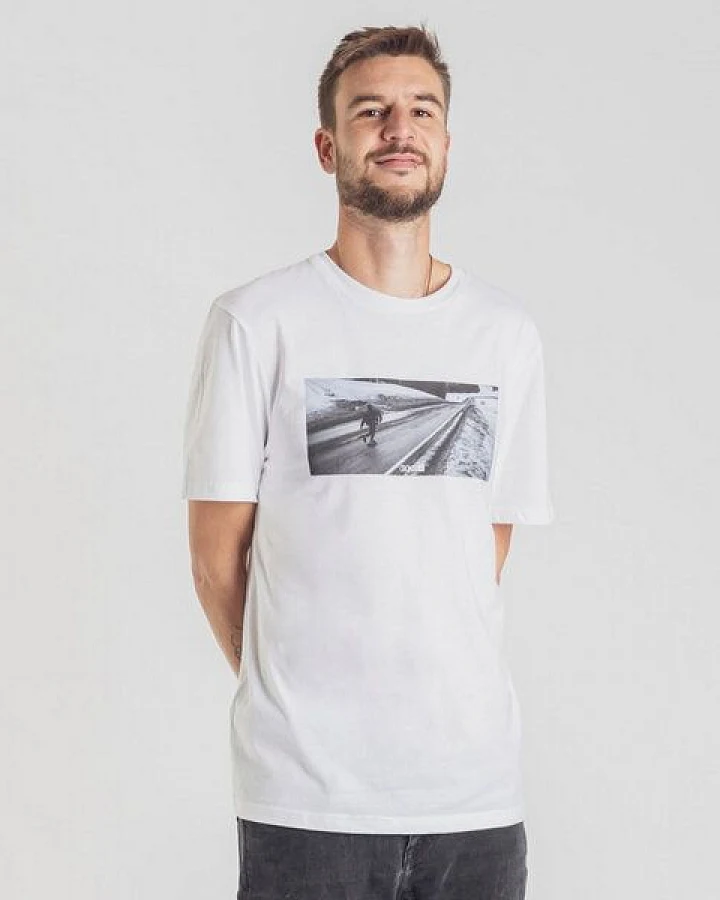 Degree Clothing Herren T-Shirt aus Bio-Baumwolle - Snow Skate - weiß