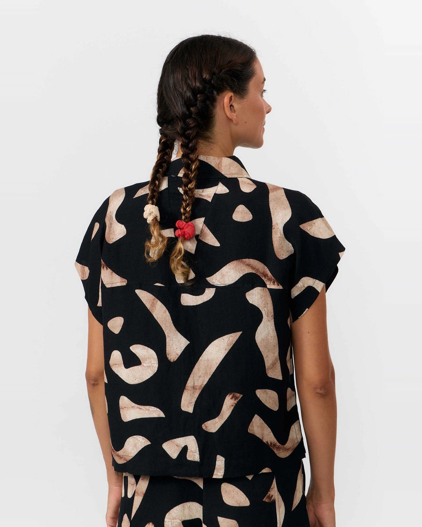 Bluse Amur Print Stones Schwarz – Ansicht 4