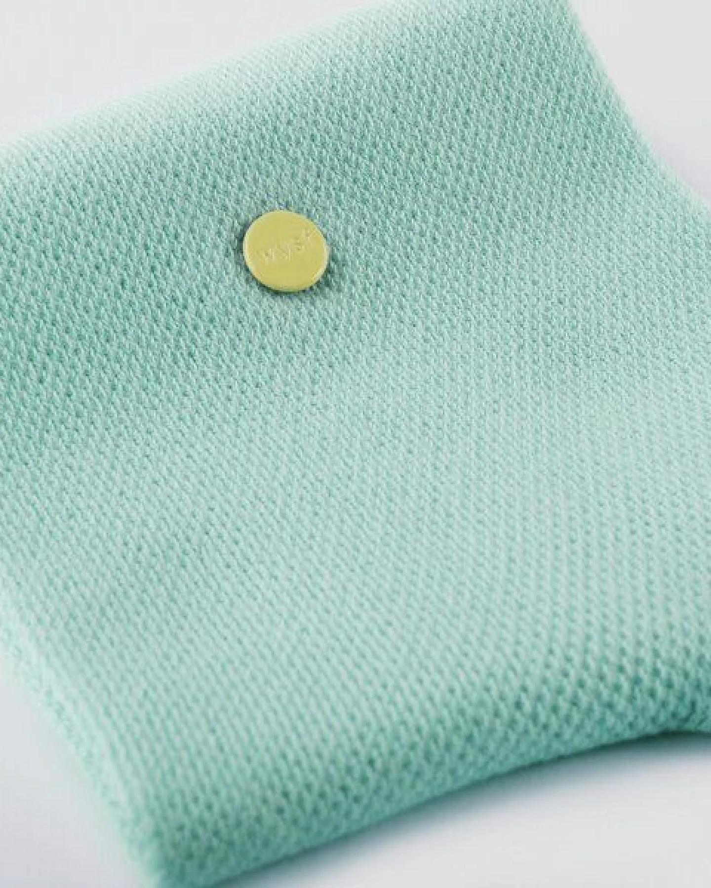 wysf. | what you stand for. Moderne Premium Socken, Piqué Strick mit Knopf, Bio-Baumwoll-Mix – Ansicht 2