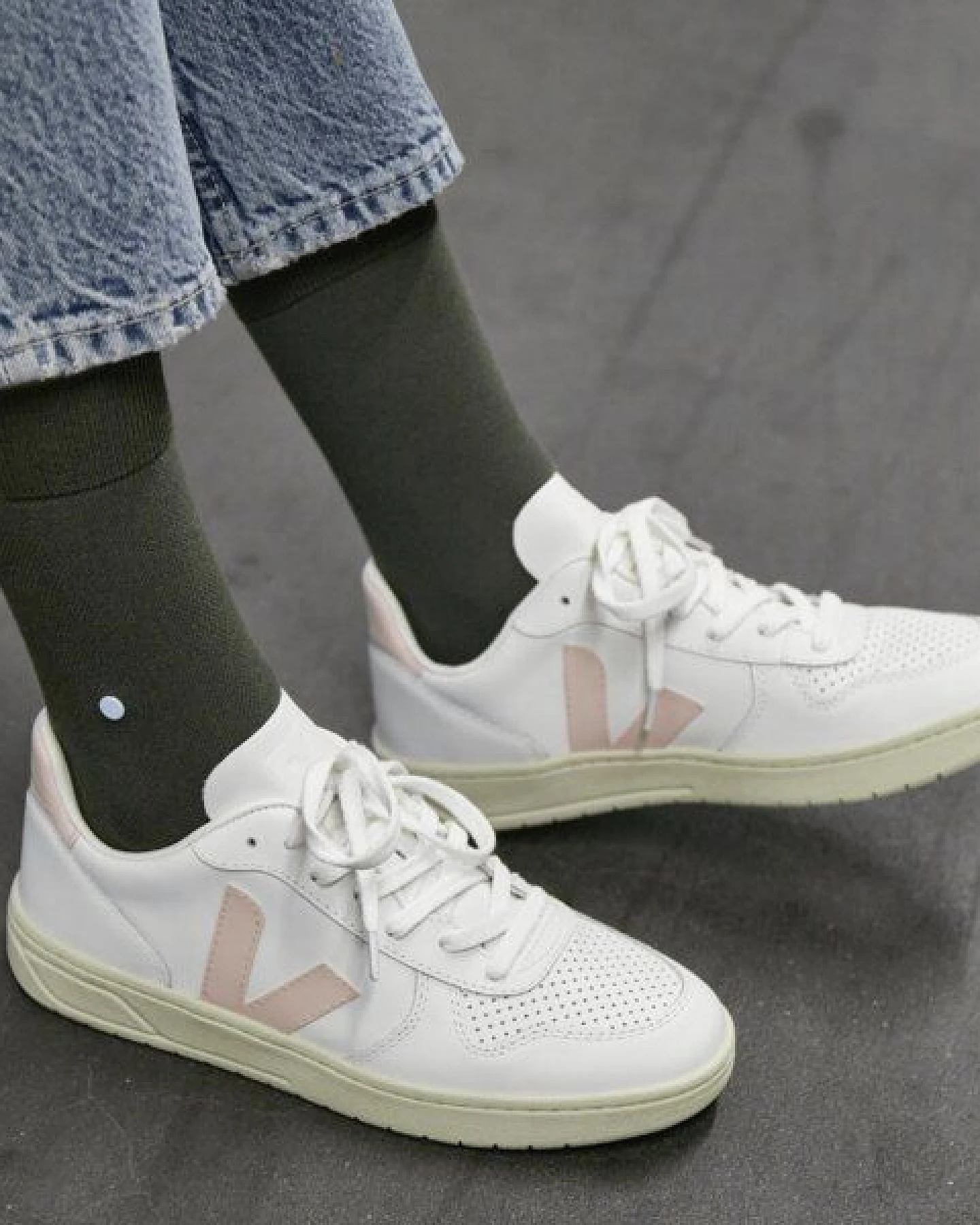 wysf. | what you stand for. Moderne Premium Socken, Piqué Strick mit Knopf, Bio-Baumwoll-Mix – Ansicht 2
