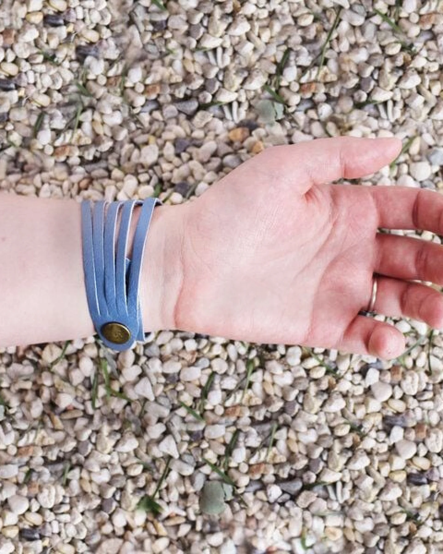 Mitienda Shop Armband aus Recycling-Leder Tira aus Indien – Ansicht 3