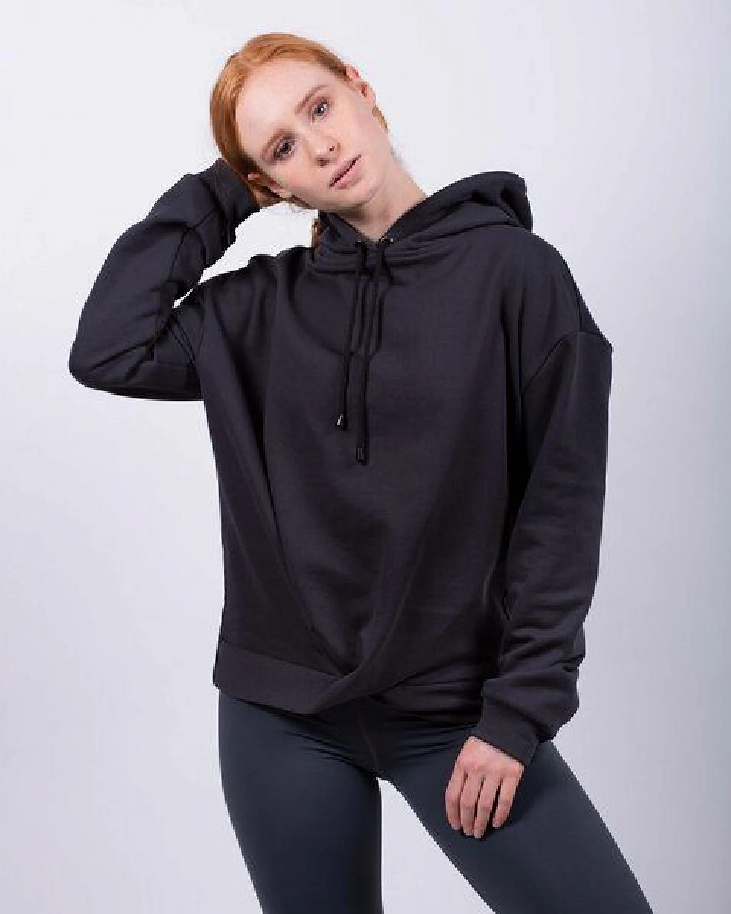 Flying Love Birds Twisted Hoodie - aus Bio Baumwolle – Ansicht 3
