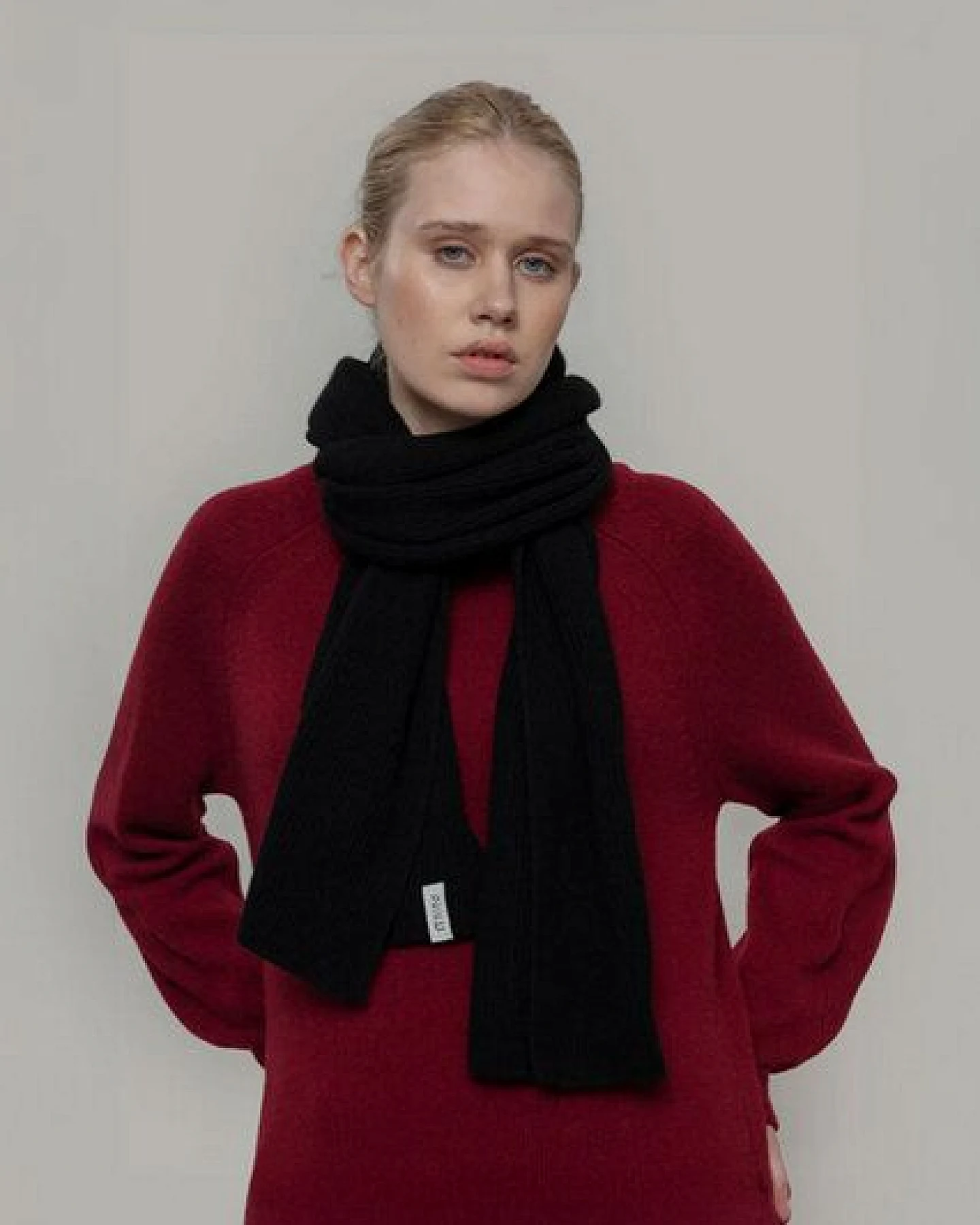 Rifò - Circular Fashion Made in Italy Schal Federico aus recycelter Kaschmirwolle – Ansicht 2