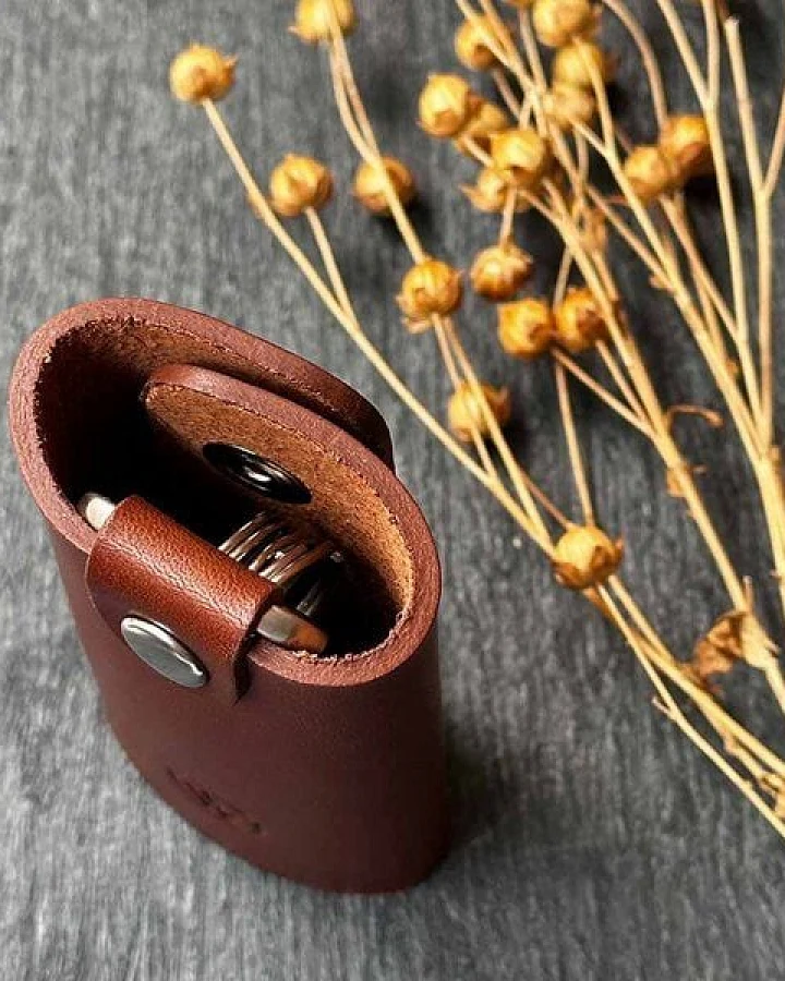 GOOD WILHELM Schlüsseletui HANS für bis zu 6 Schlüssel- vegetabil gegerbtes Leder