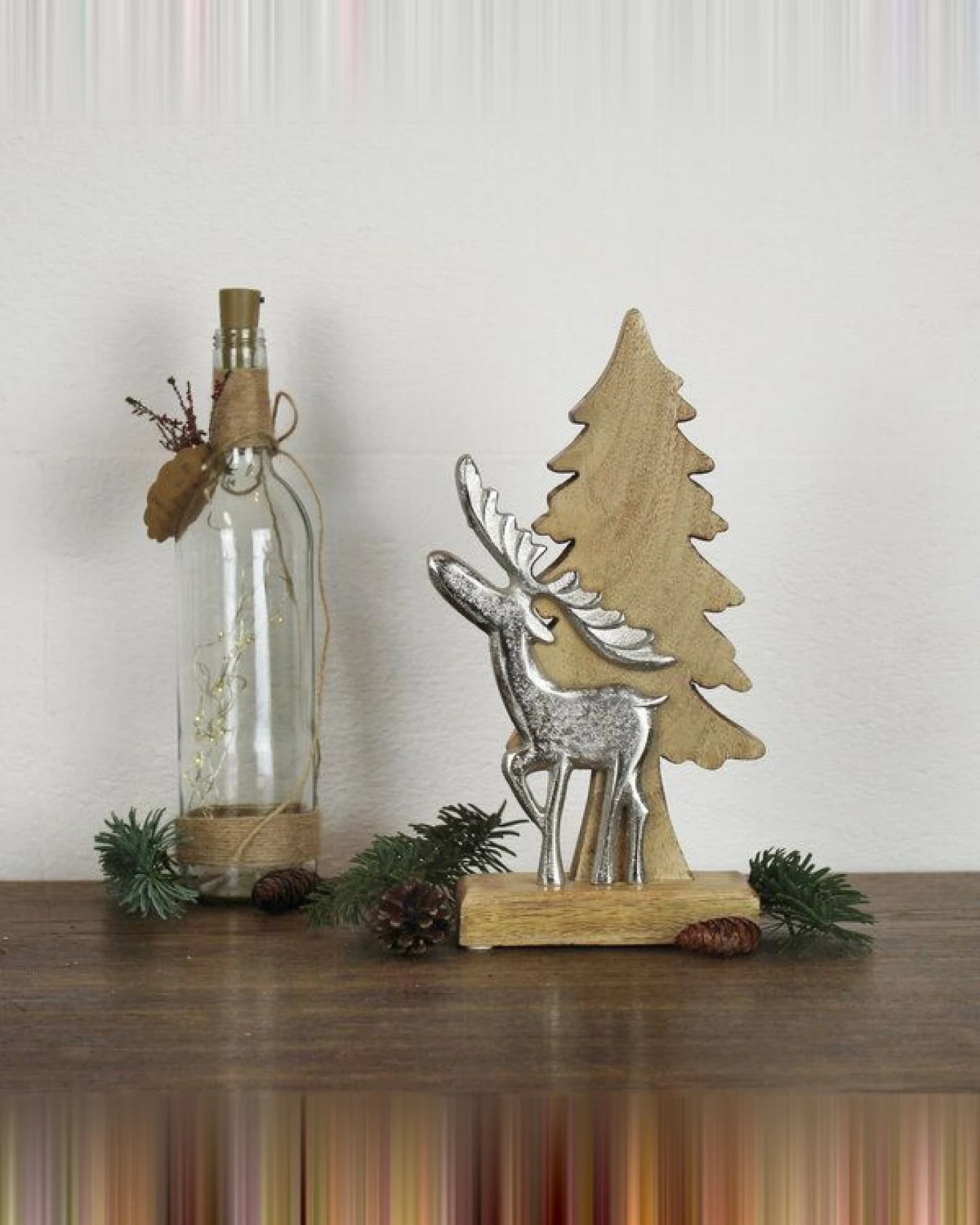 Mitienda Shop Tannenbaum mit Elch aus Holz und Metall Aufsteller, Weihnachtsdeko – Ansicht 2