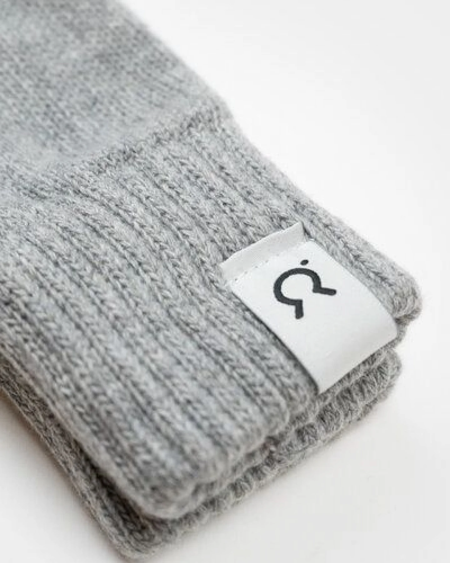Rifò - Circular Fashion Made in Italy Handschuhe Anita aus recycelter Kaschmirwolle – Ansicht 2