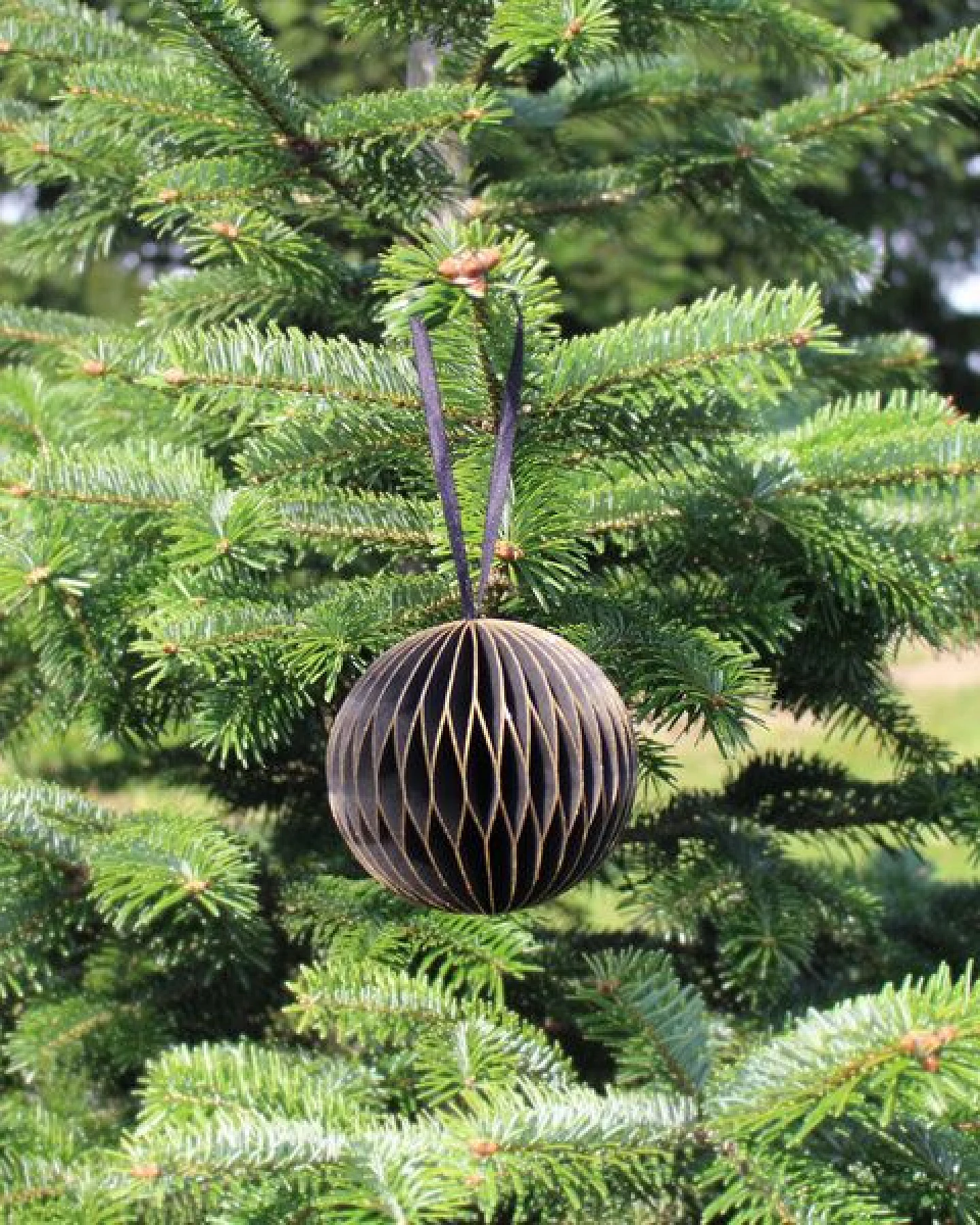 Mitienda Shop Fensterdeko/ Christbaumschmuck aus Papier Kugel Honeycomb – Ansicht 2
