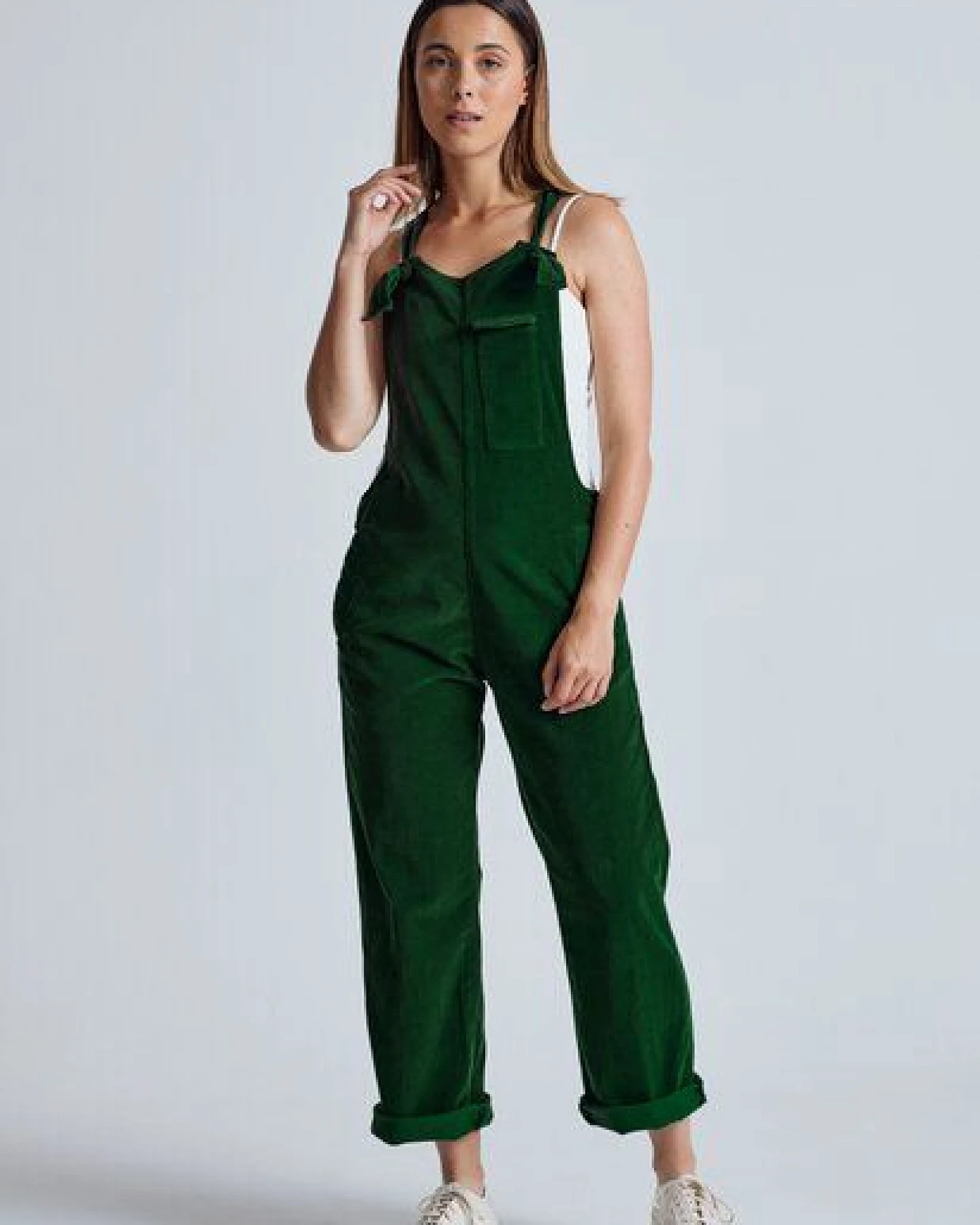 Flax and Loom Cord Latzhose Mary Lou – Ansicht 2
