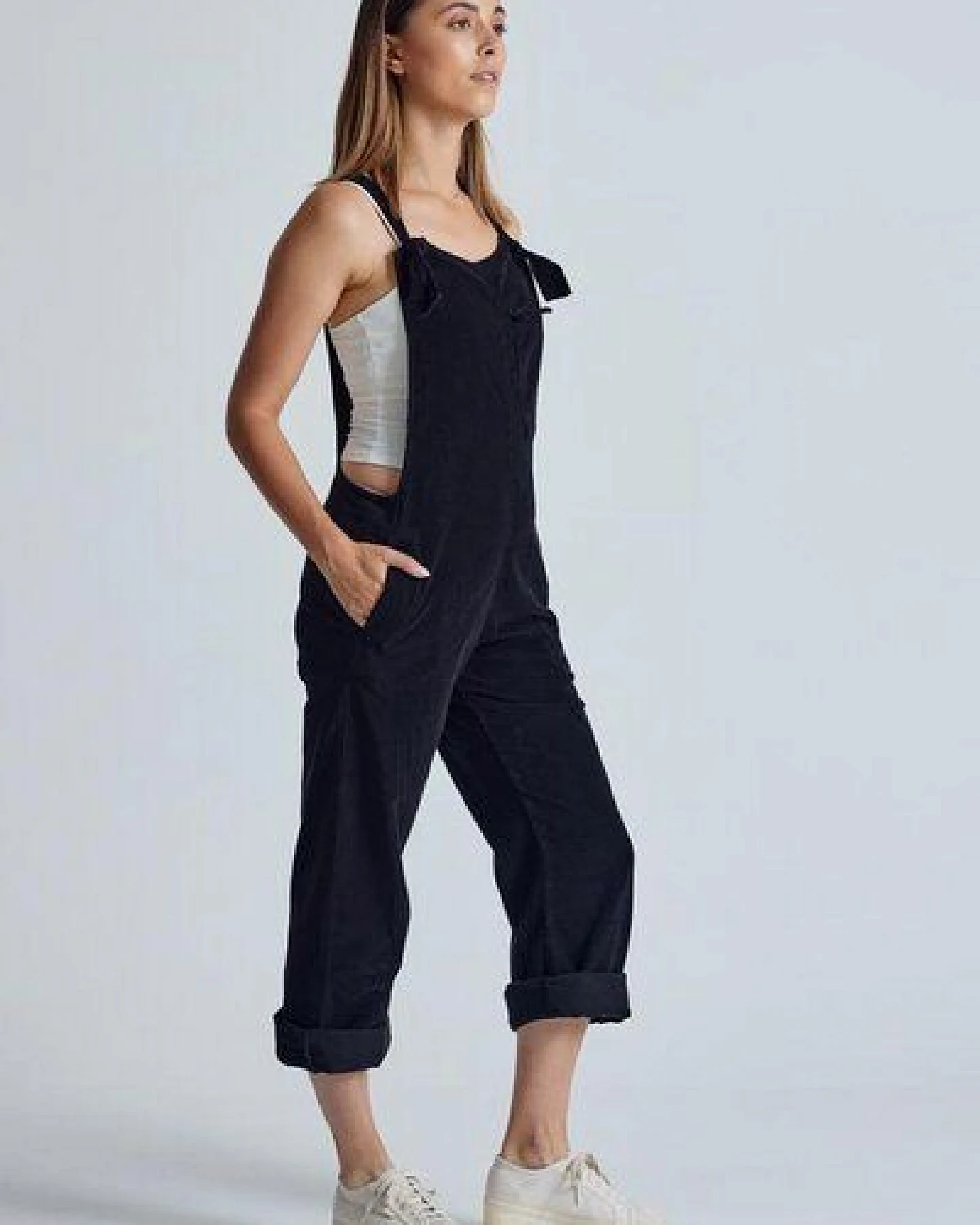 Flax and Loom Cord Latzhose Mary Lou – Ansicht 3