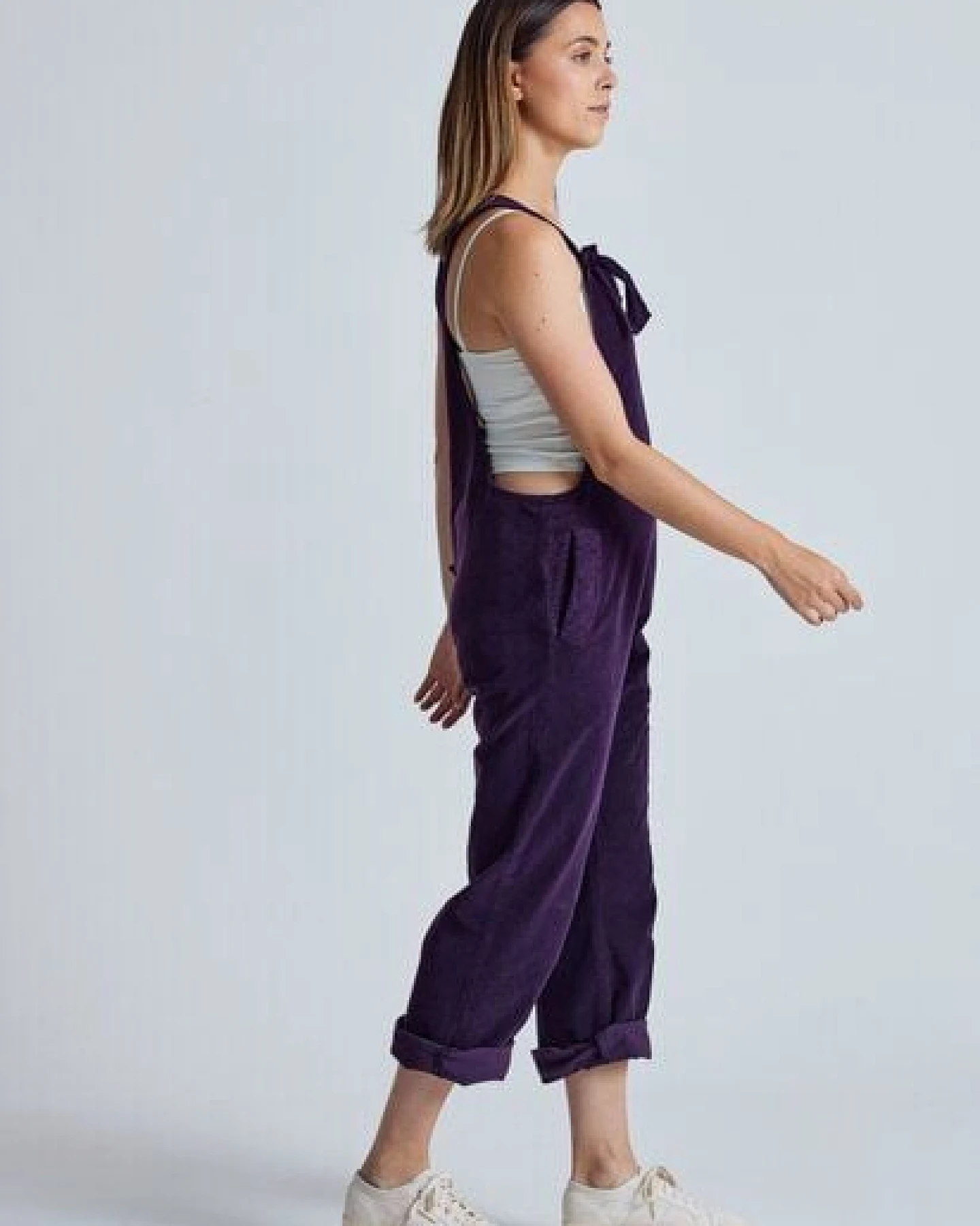 Flax and Loom Cord Latzhose Mary Lou – Ansicht 3