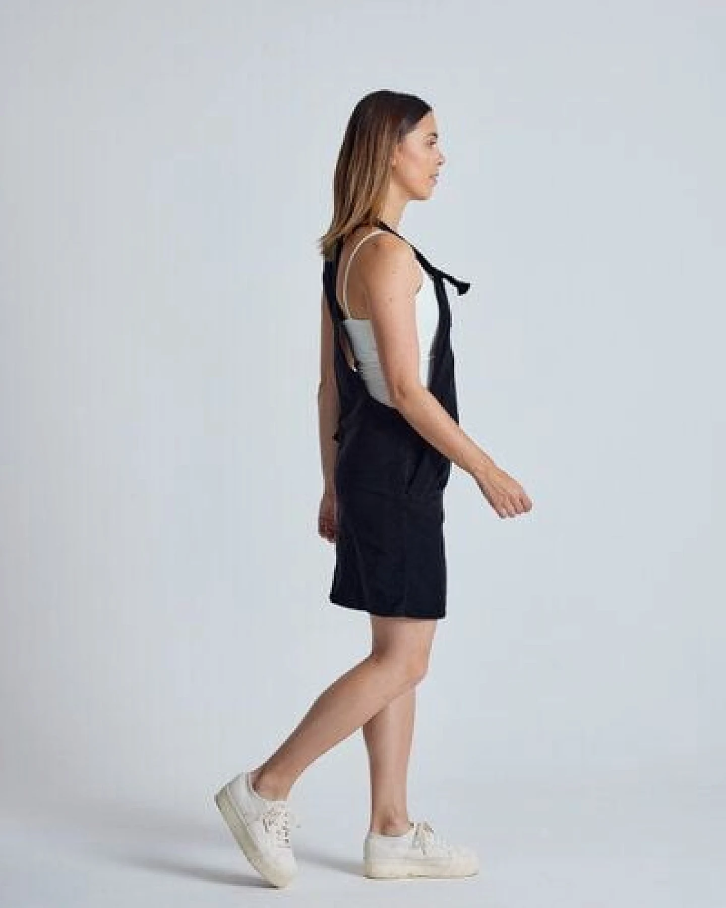 Flax and Loom Cord Latzkleid Peggy – Ansicht 3