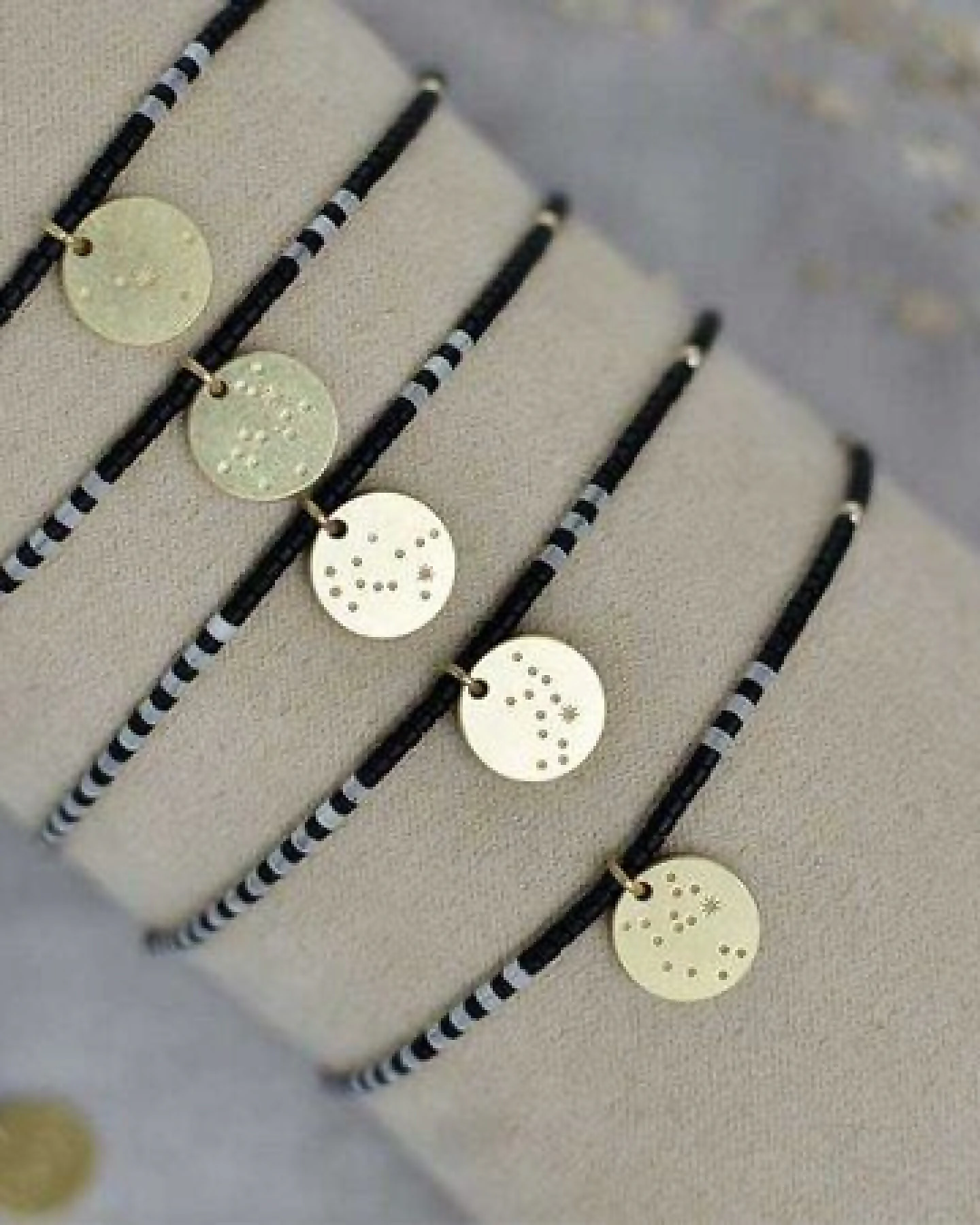 renna deluxe Sternzeichen Armband Gold – Ansicht 2