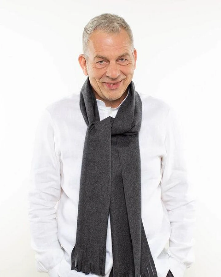 Schwarz