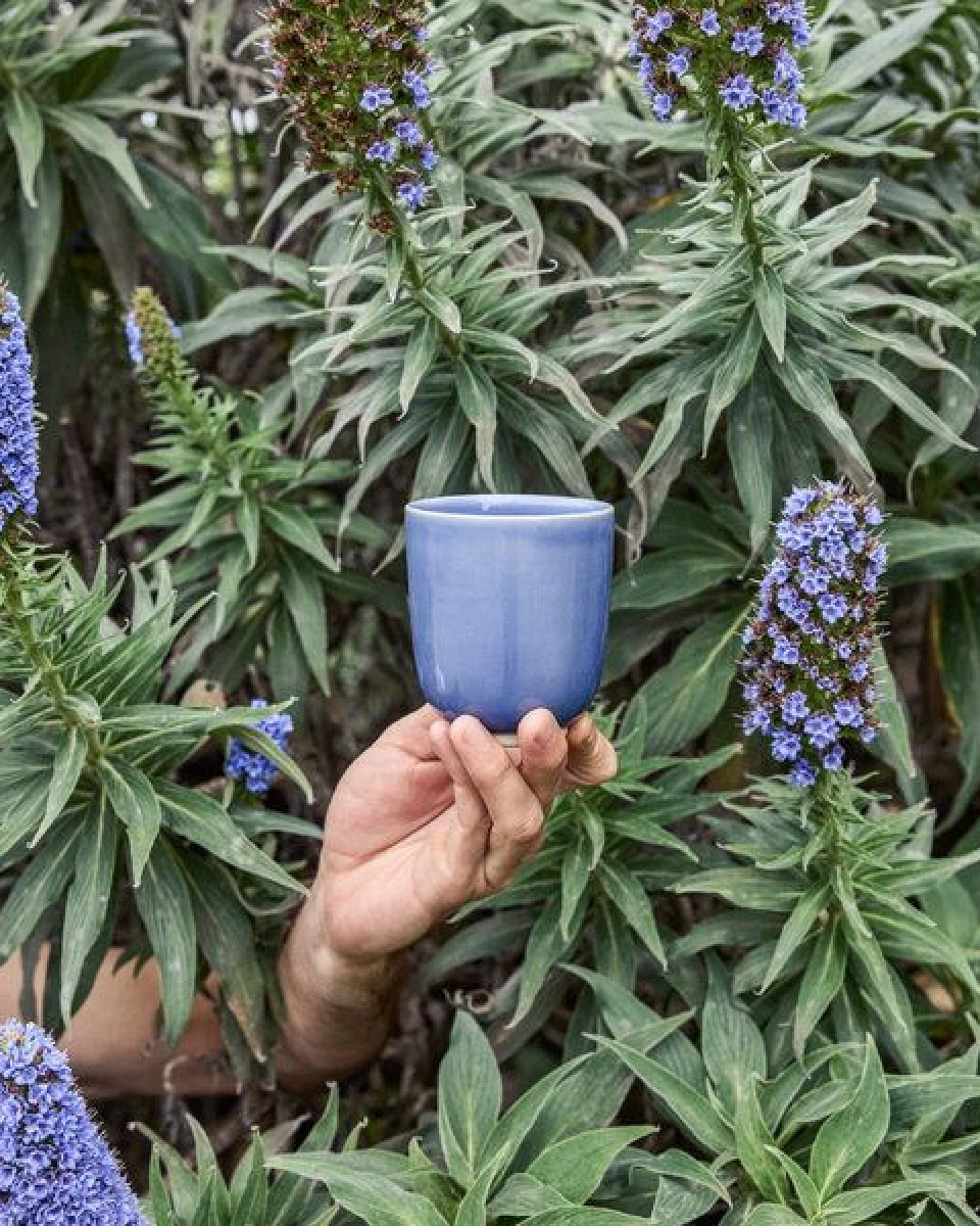 onomao Handgemachter Becher aus Steinzeug – Ansicht 2