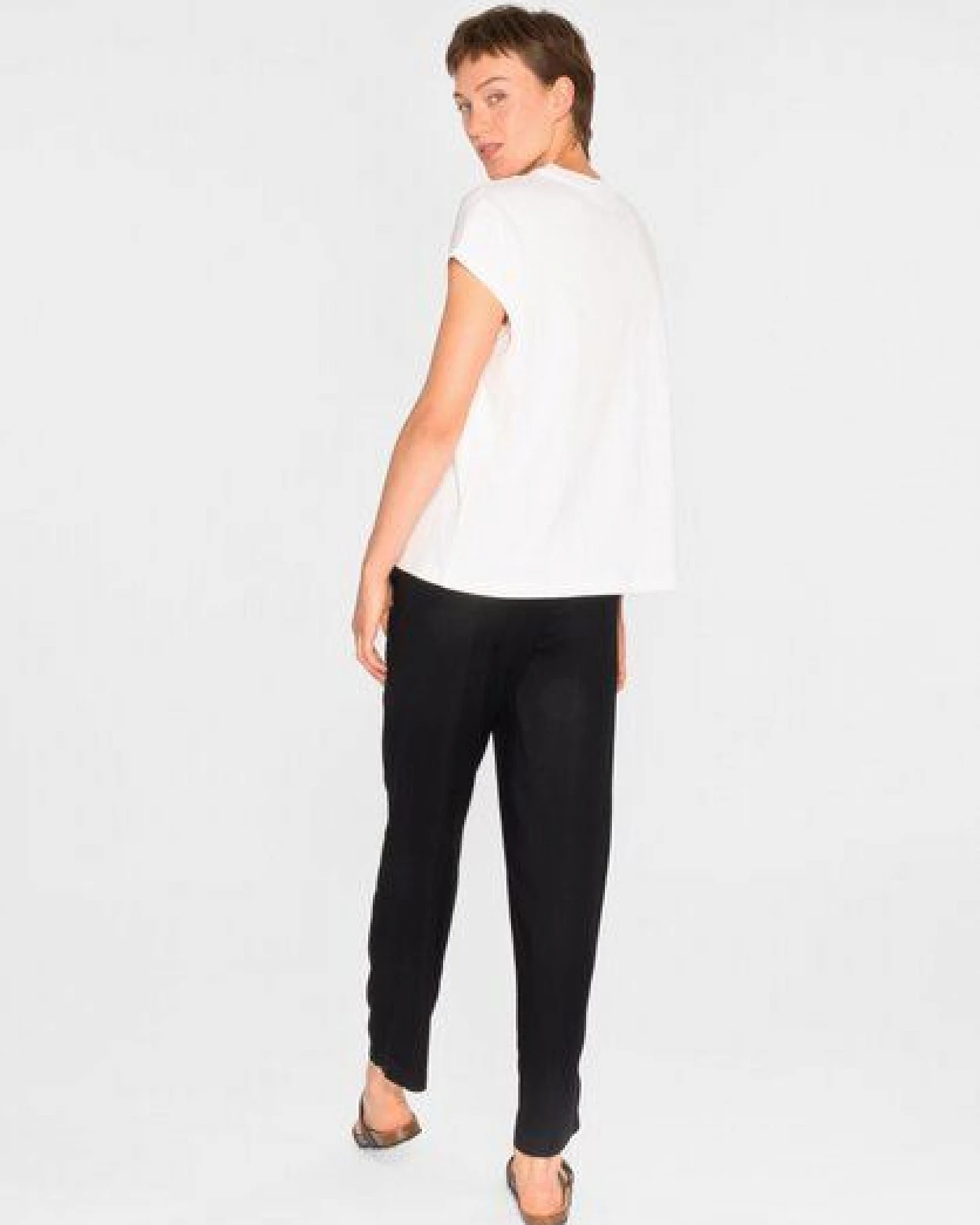 ThokkThokk Damen T-Shirt STRUCTURED im Boxy Style – Ansicht 3