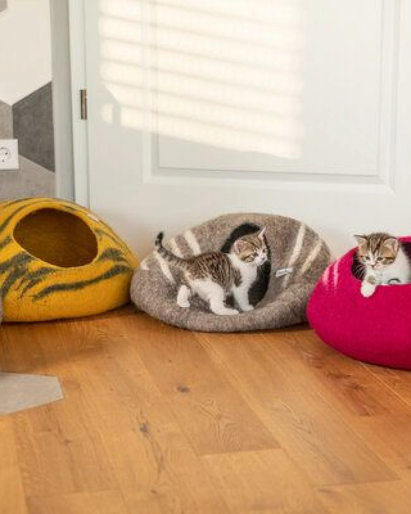 naturling Filz Katzenhöhle - kuscheliges Katzenbett auch für große Katzen – Ansicht 2