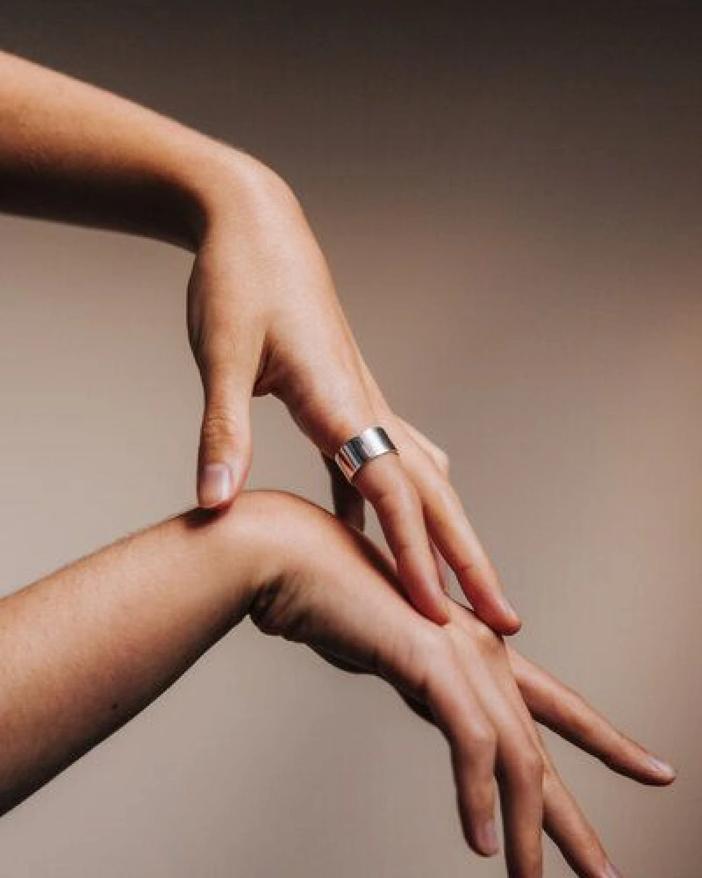 Jyoti - Fair Works Ring Moota Silber – Ansicht 2