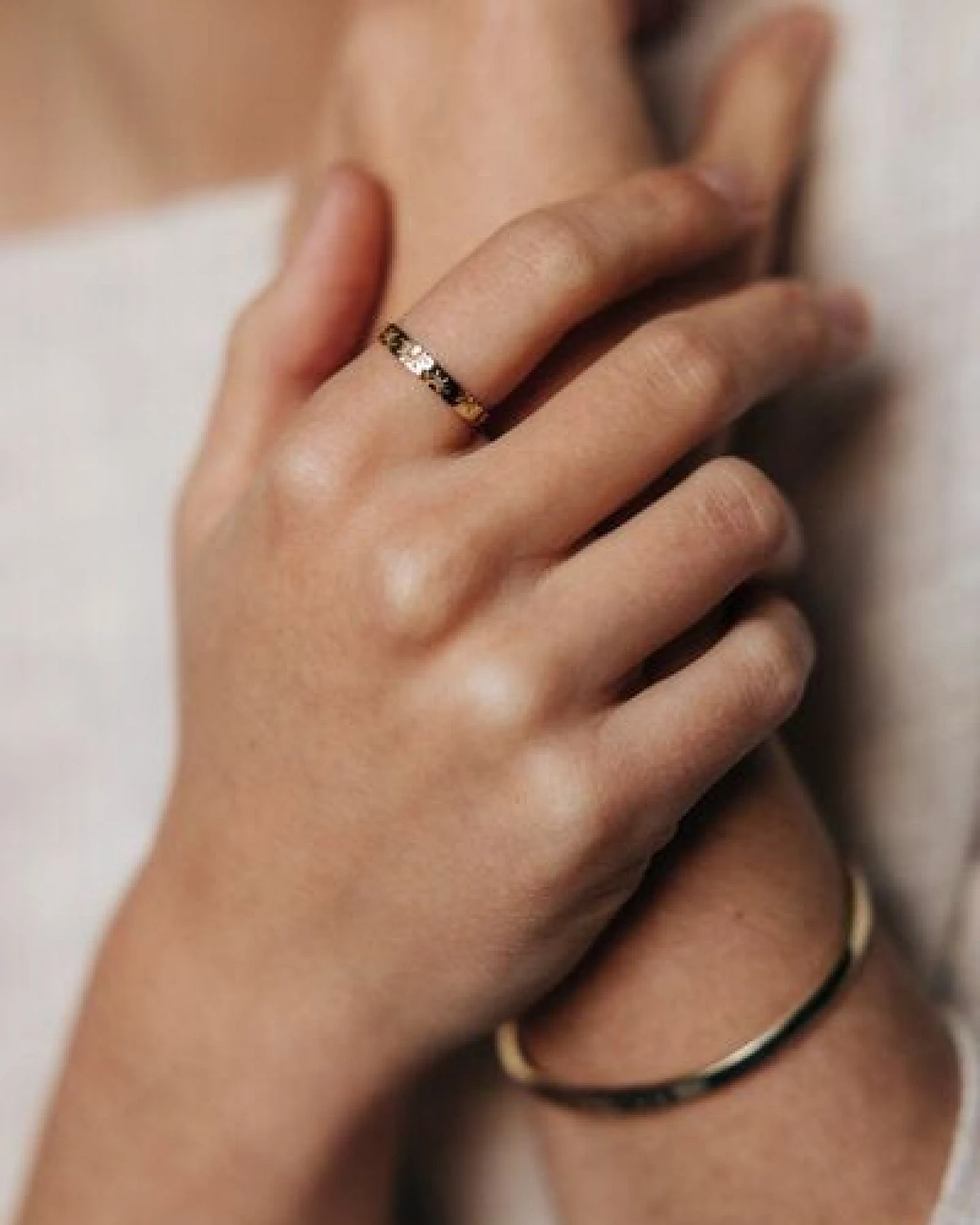 Jyoti - Fair Works Ring Roshanee Messing – Ansicht 3