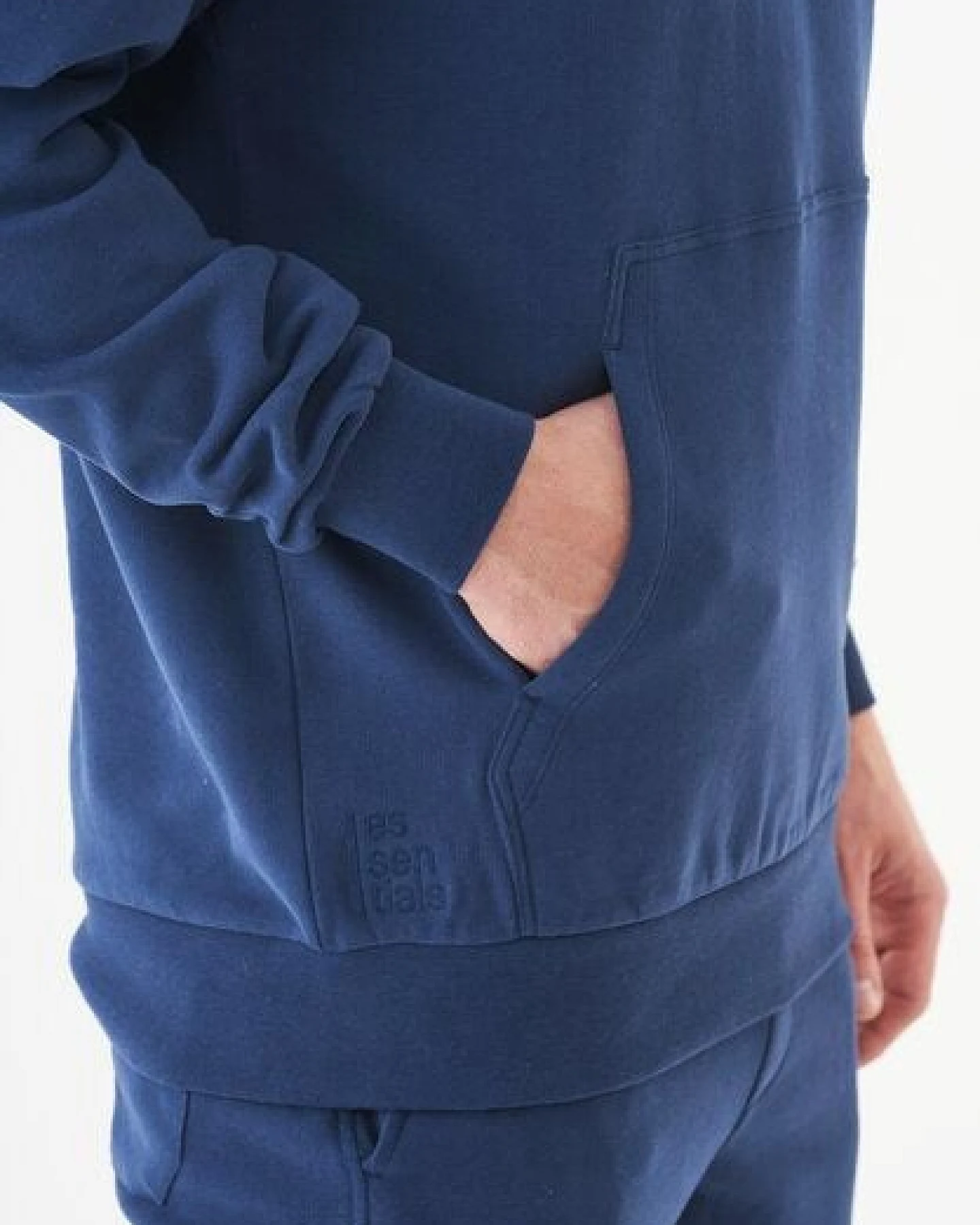 ORGANICATION ESSENTIALS-HALKI-Unisex Soft Touch Hoodie aus Bio-Baumwolle – Ansicht 4