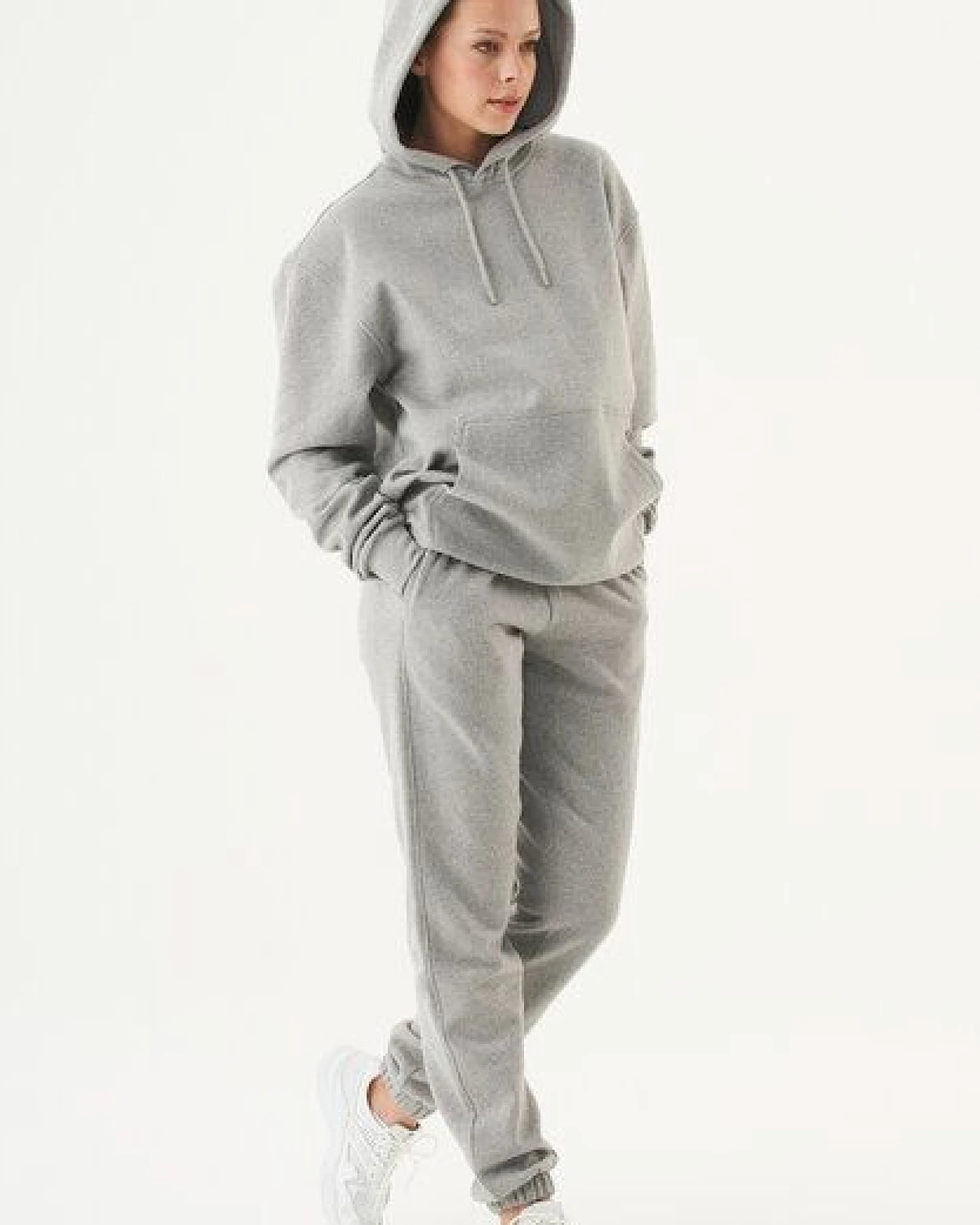 ORGANICATION ESSENTIALS-HALKI-Unisex Soft Touch Hoodie aus Bio-Baumwolle – Ansicht 3
