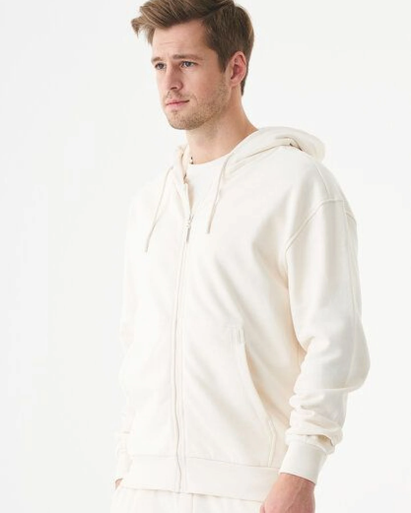 ORGANICATION ESSENTIALS-JUNDA-Unisex Soft Touch Sweatjacke aus Bio-Baumwolle – Ansicht 3